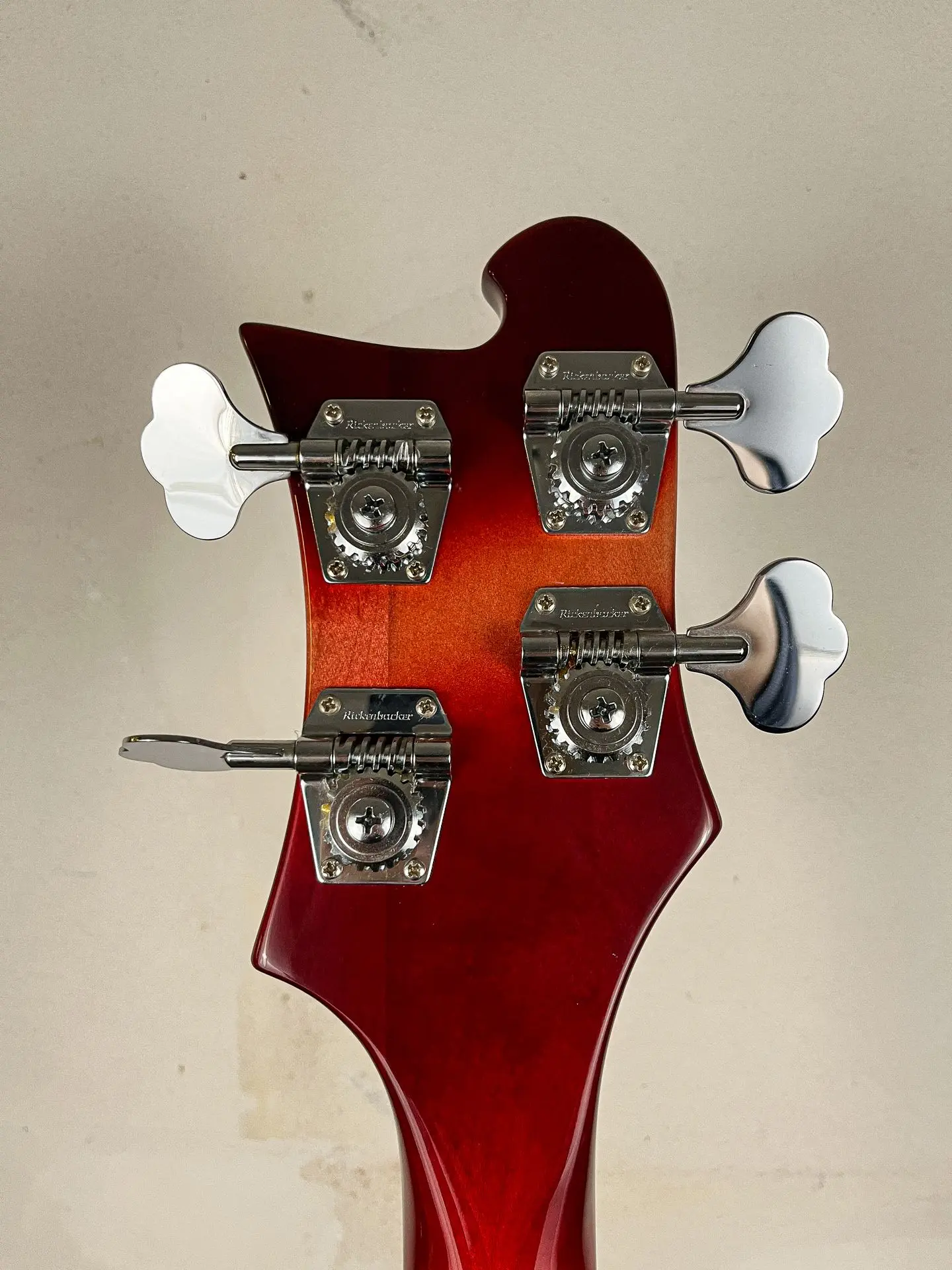https://www.thestring.nl/web/image/product.image/2264/image_1920/