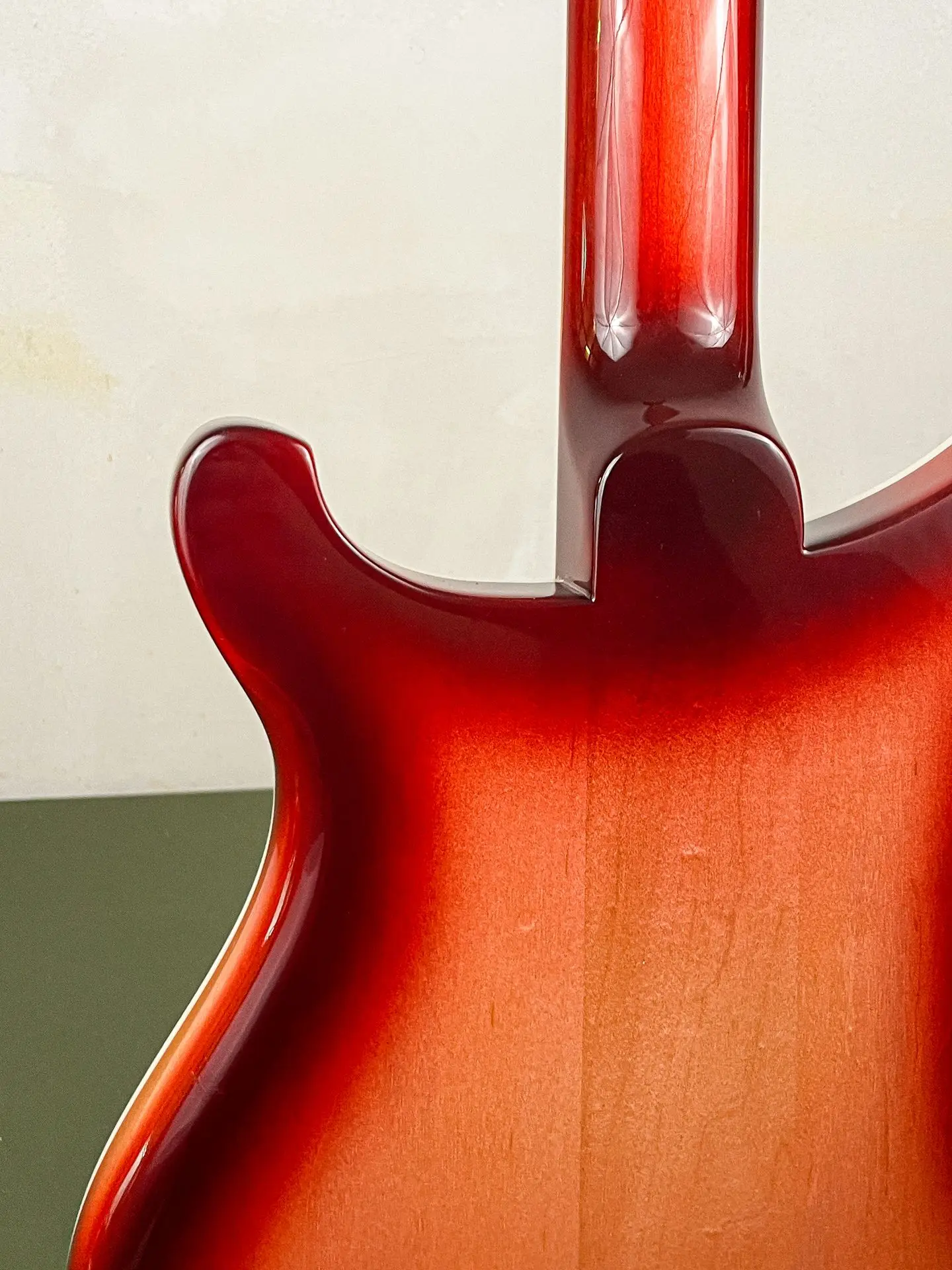 https://www.thestring.nl/web/image/product.image/2268/image_1920/