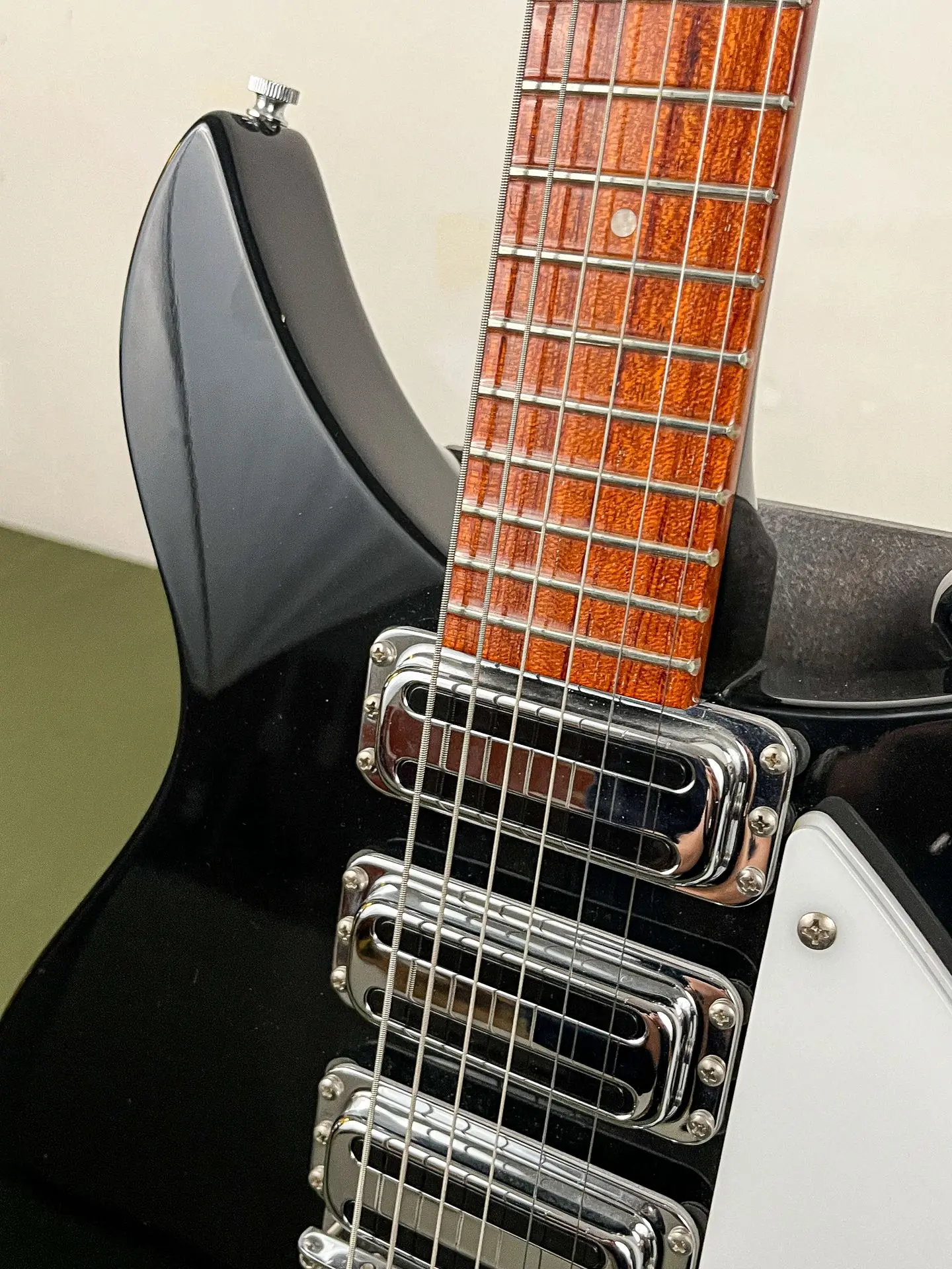 https://www.thestring.nl/web/image/product.image/2289/image_1920/