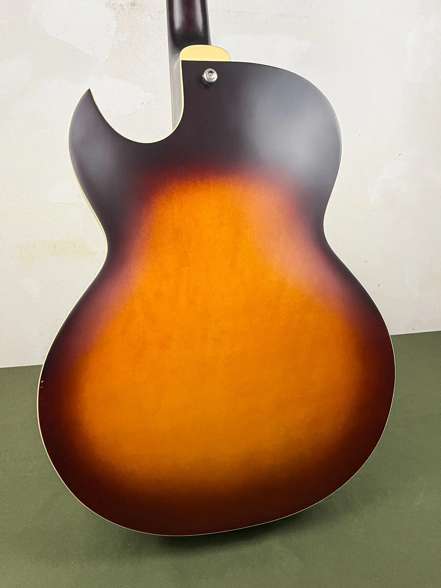 https://www.thestring.nl/web/image/product.image/2320/image_1920/