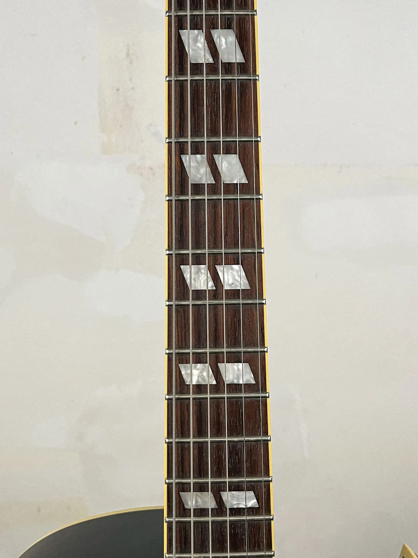 https://www.thestring.nl/web/image/product.image/2324/image_1920/