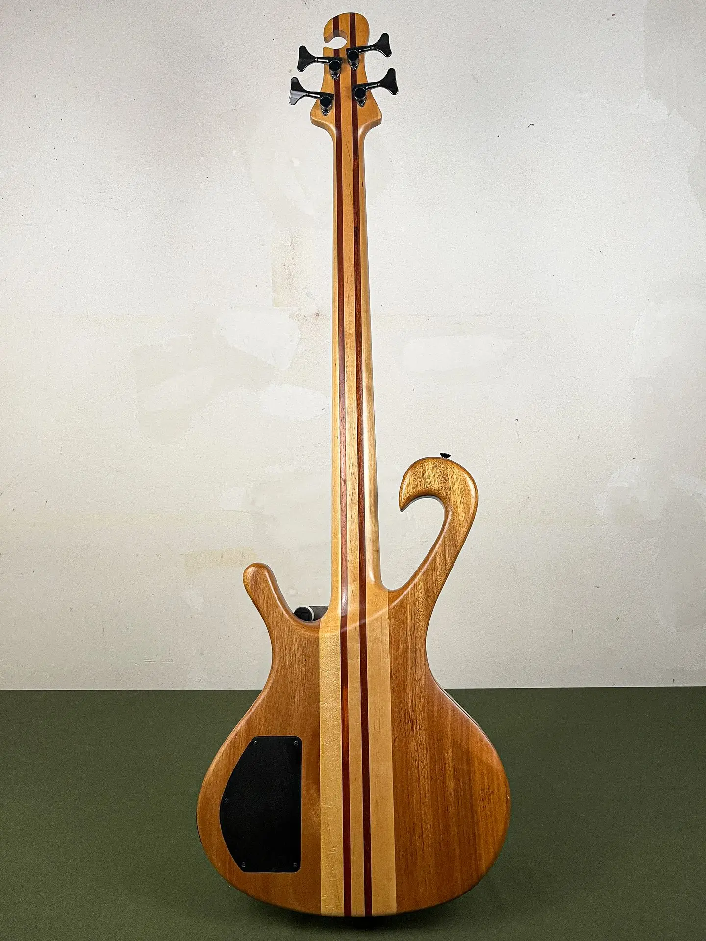 https://www.thestring.nl/web/image/product.image/2411/image_1920/