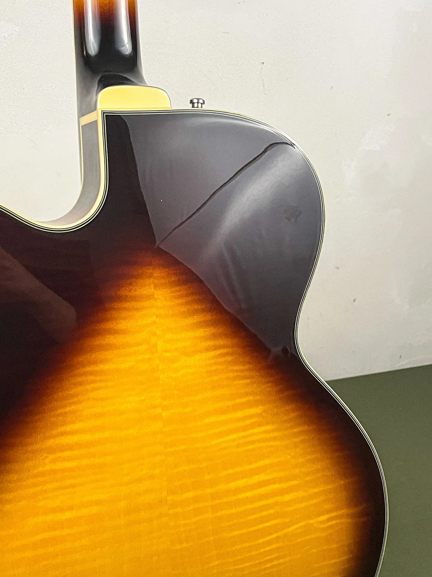 https://www.thestring.nl/web/image/product.image/2436/image_1920/