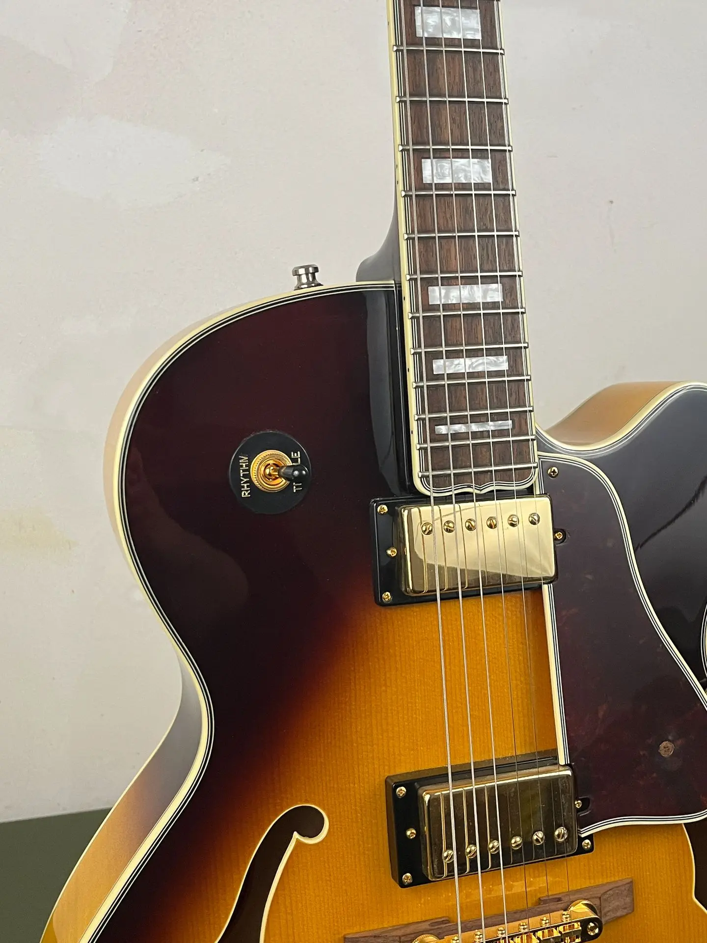 https://www.thestring.nl/web/image/product.image/2442/image_1920/
