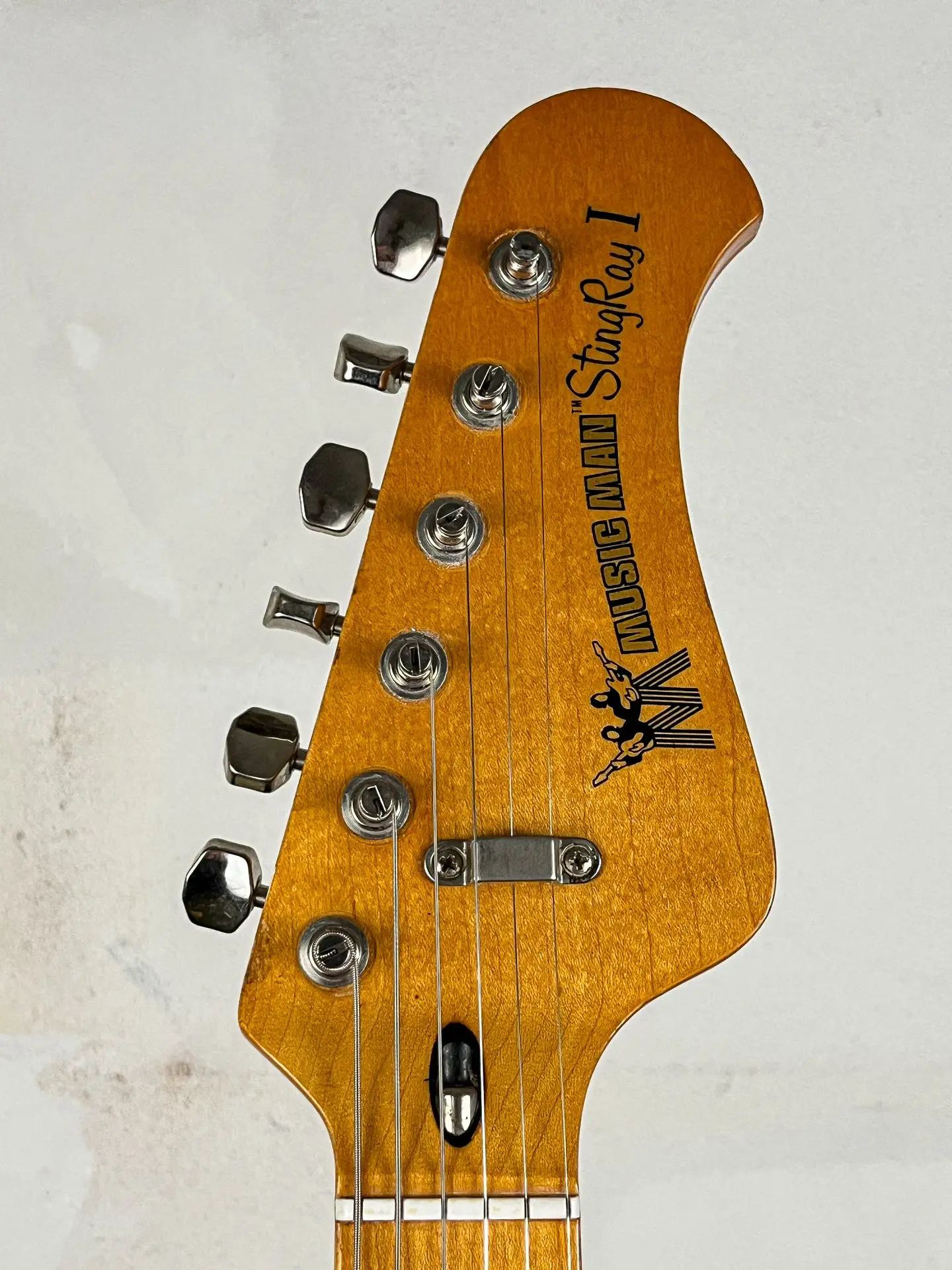 https://www.thestring.nl/web/image/product.image/2451/image_1920/