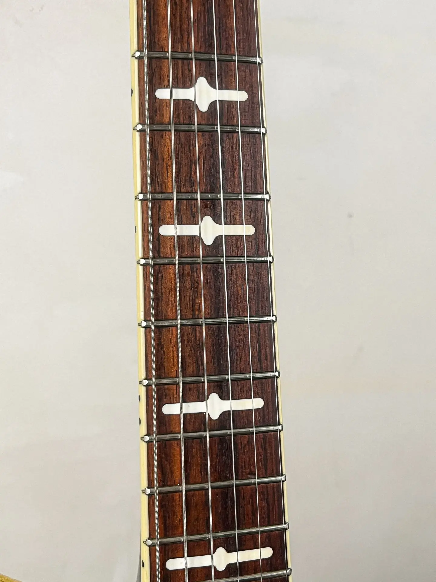 https://www.thestring.nl/web/image/product.image/2471/image_1920/