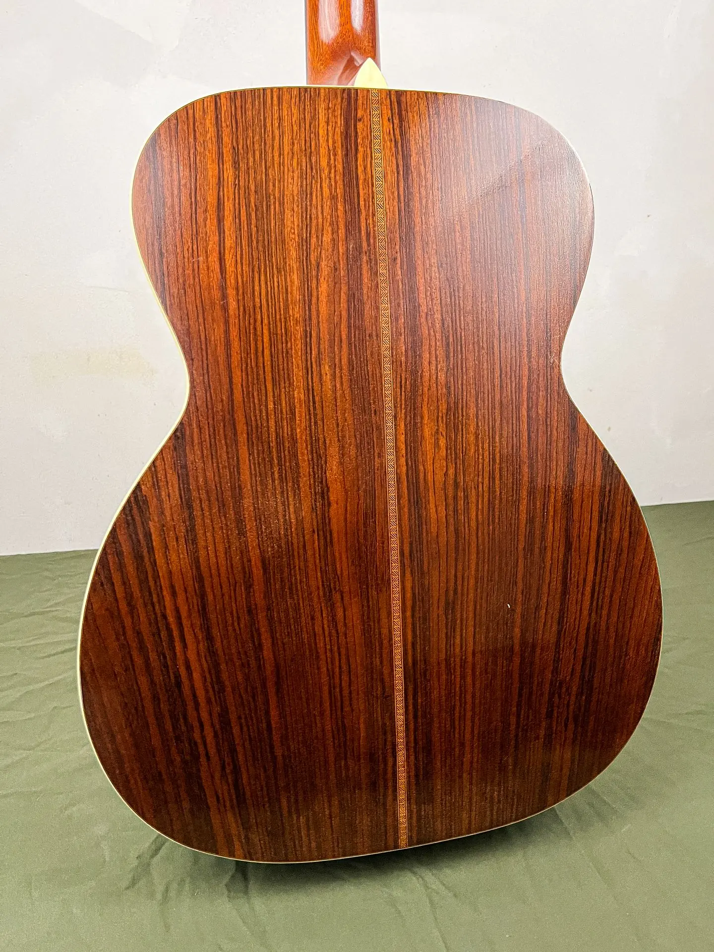 https://www.thestring.nl/web/image/product.image/2492/image_1920/