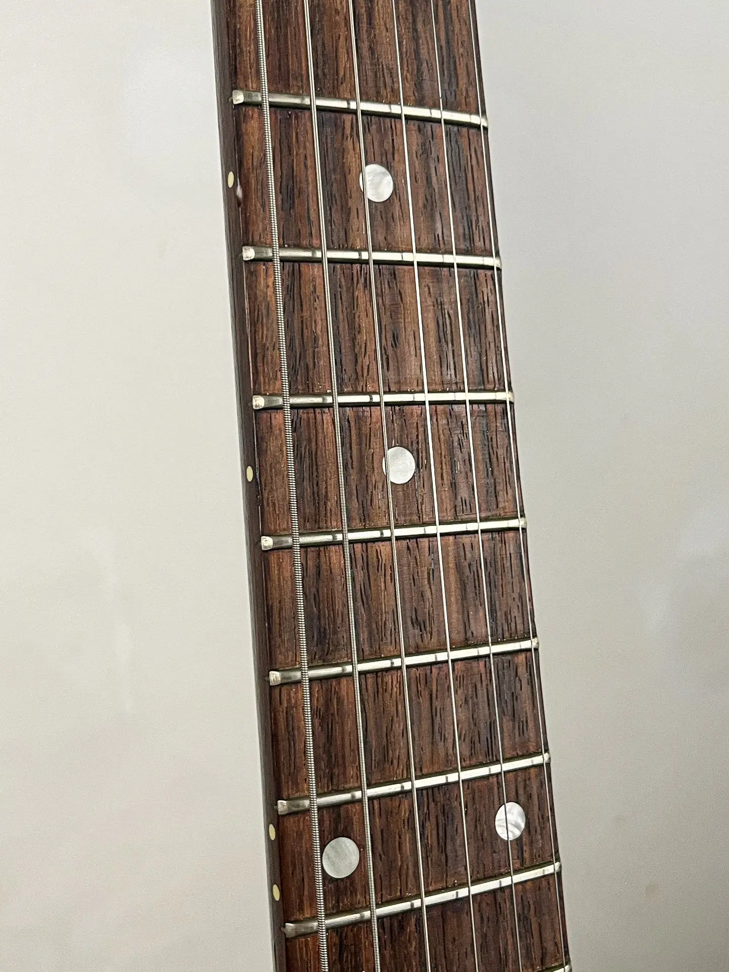 https://www.thestring.nl/web/image/product.image/2532/image_1920/