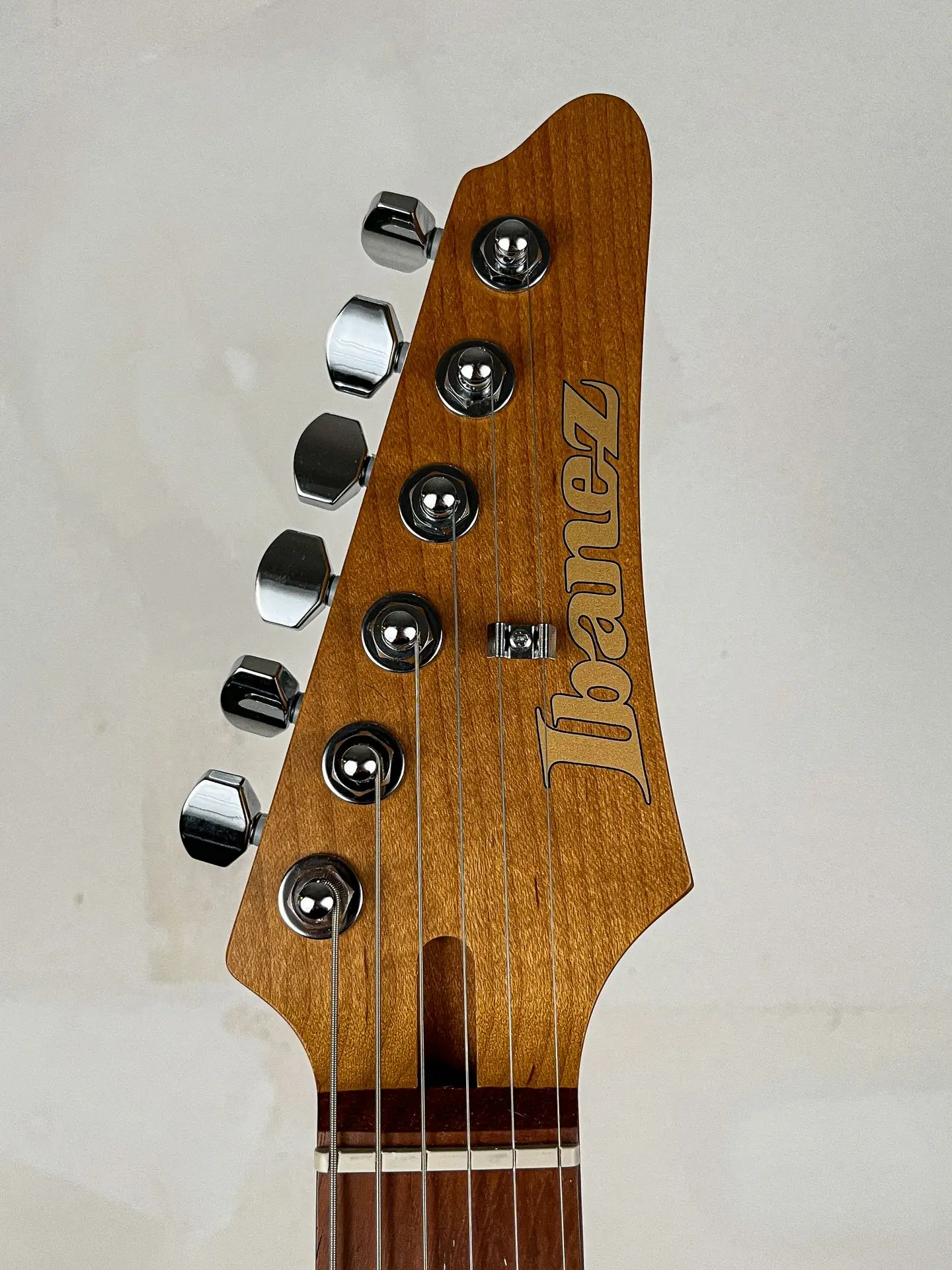 https://www.thestring.nl/web/image/product.image/2573/image_1920/
