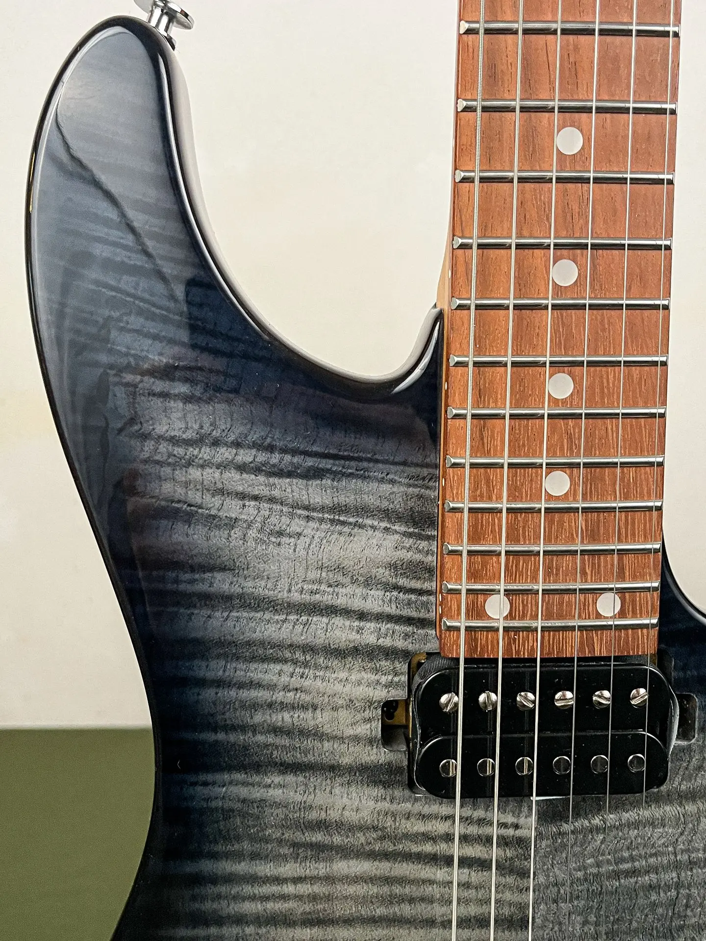 https://www.thestring.nl/web/image/product.image/2575/image_1920/
