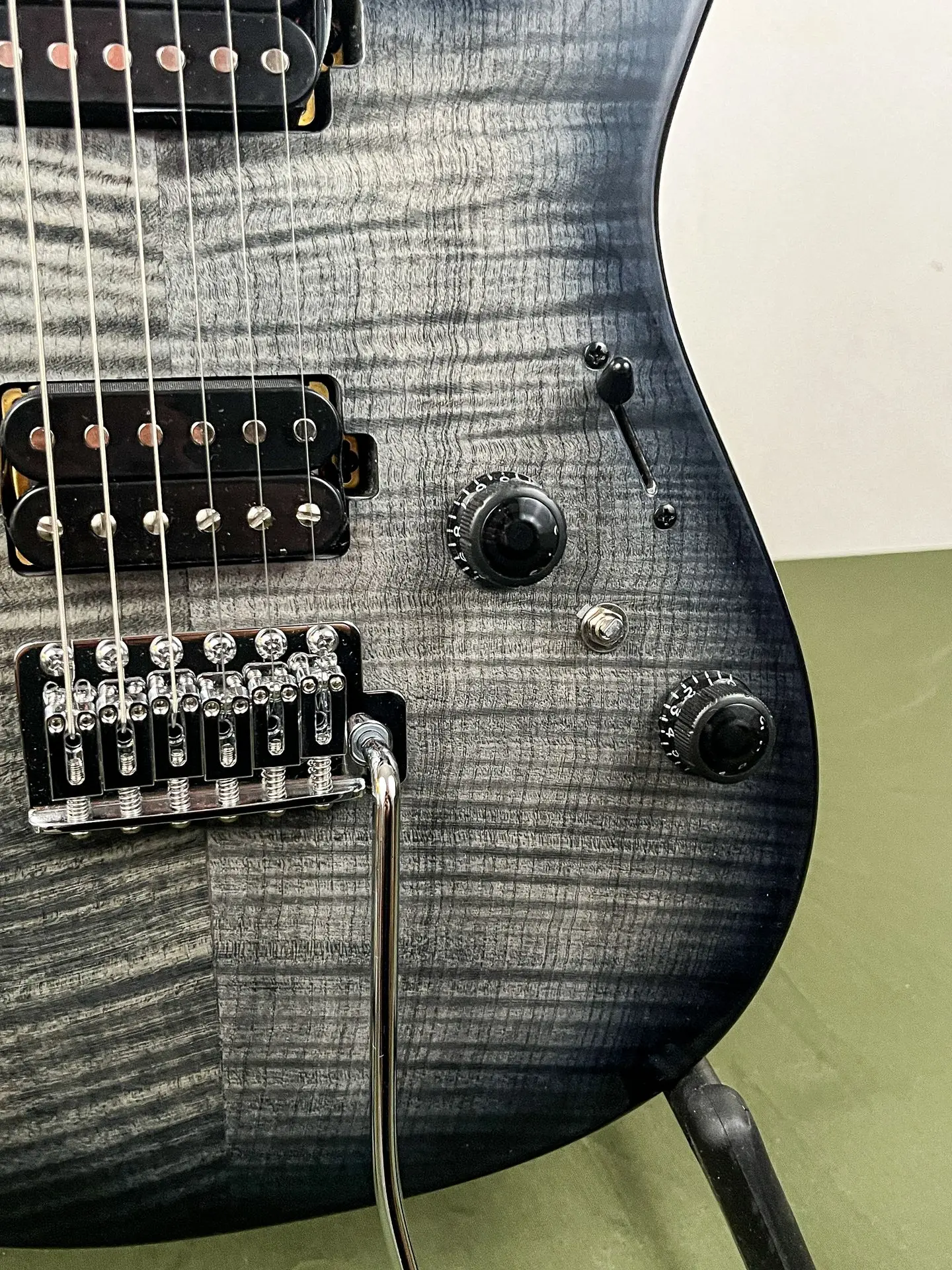 https://www.thestring.nl/web/image/product.image/2577/image_1920/