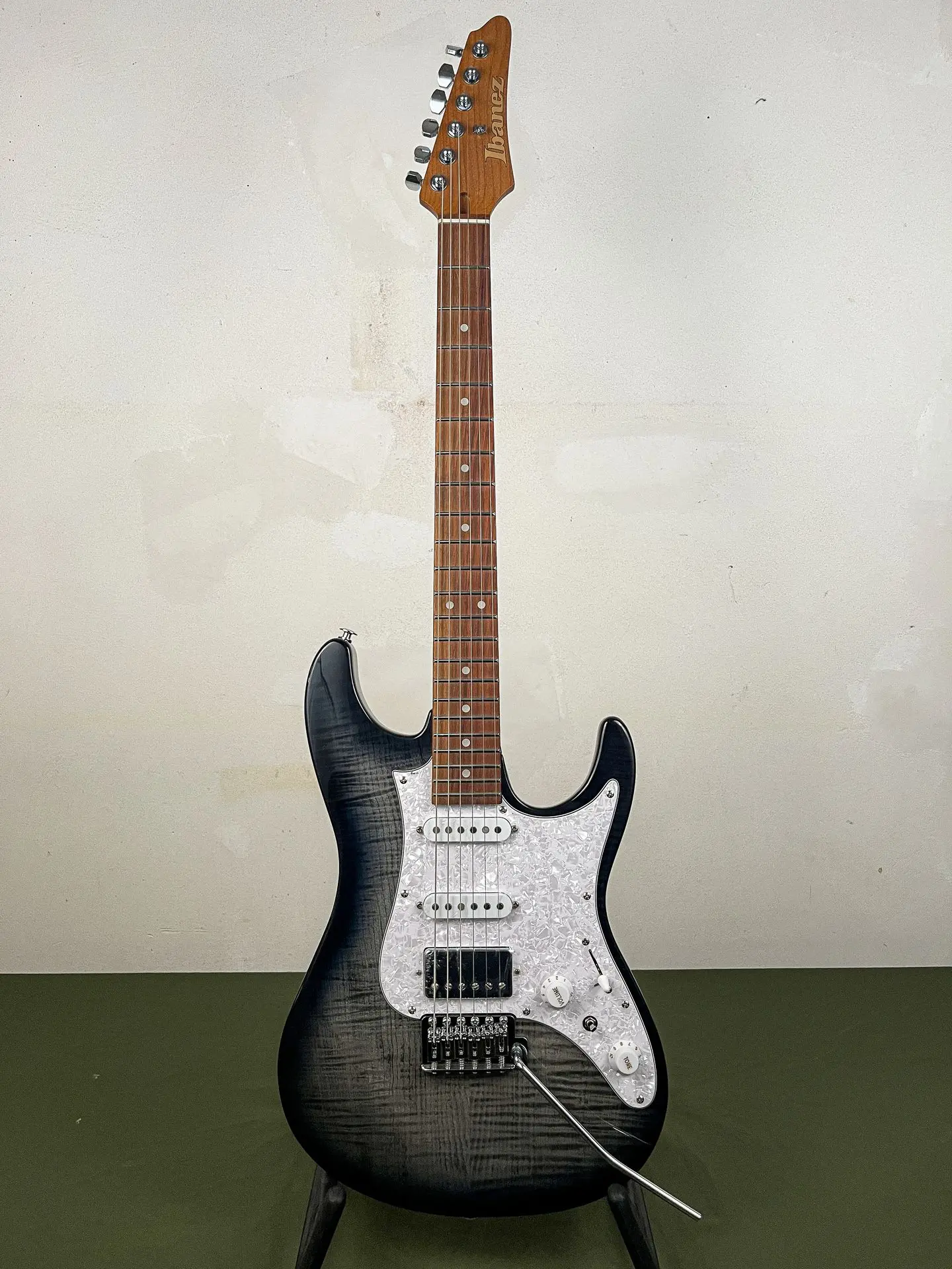 https://www.thestring.nl/web/image/product.image/2606/image_1920/