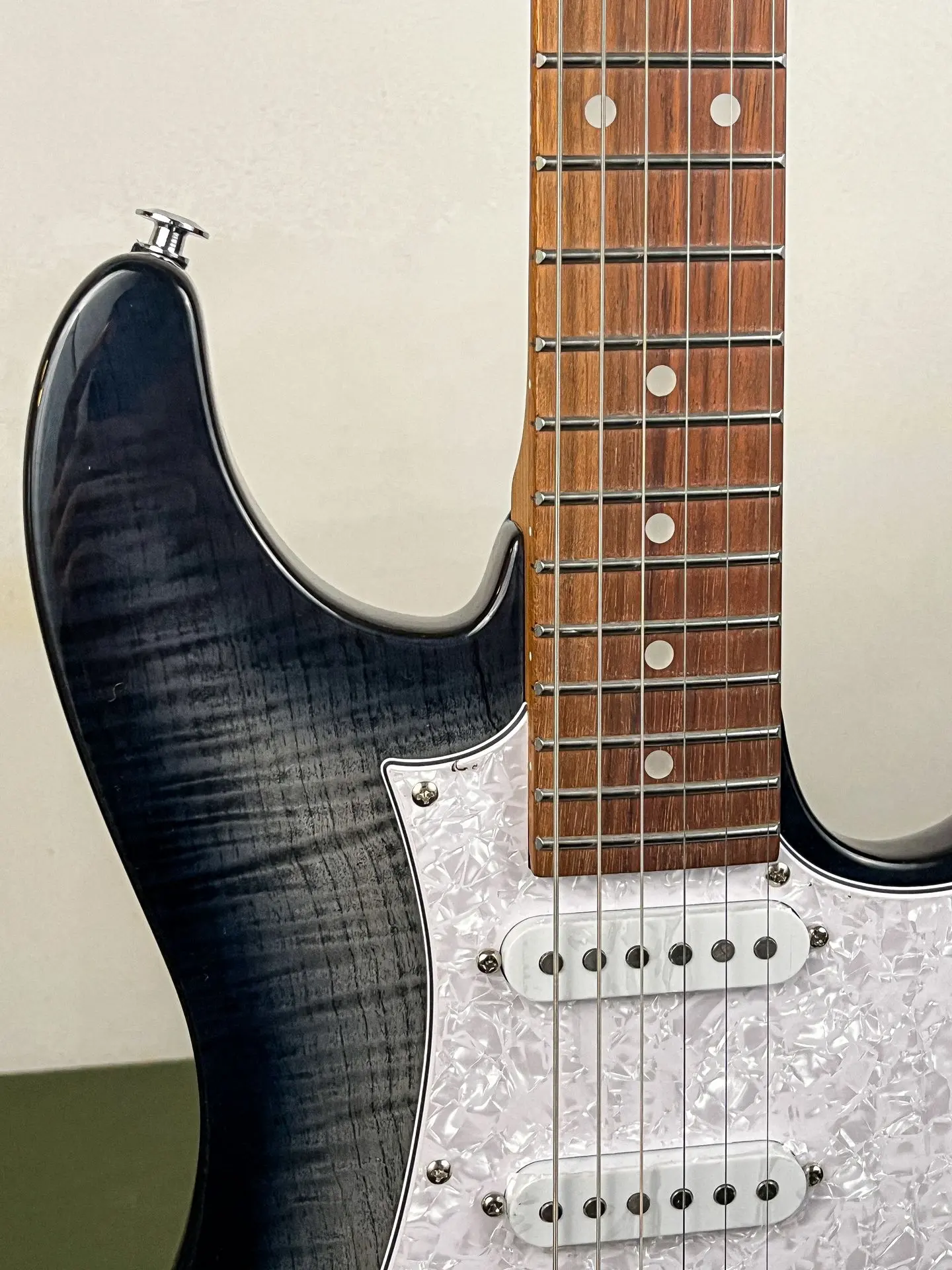 https://www.thestring.nl/web/image/product.image/2613/image_1920/