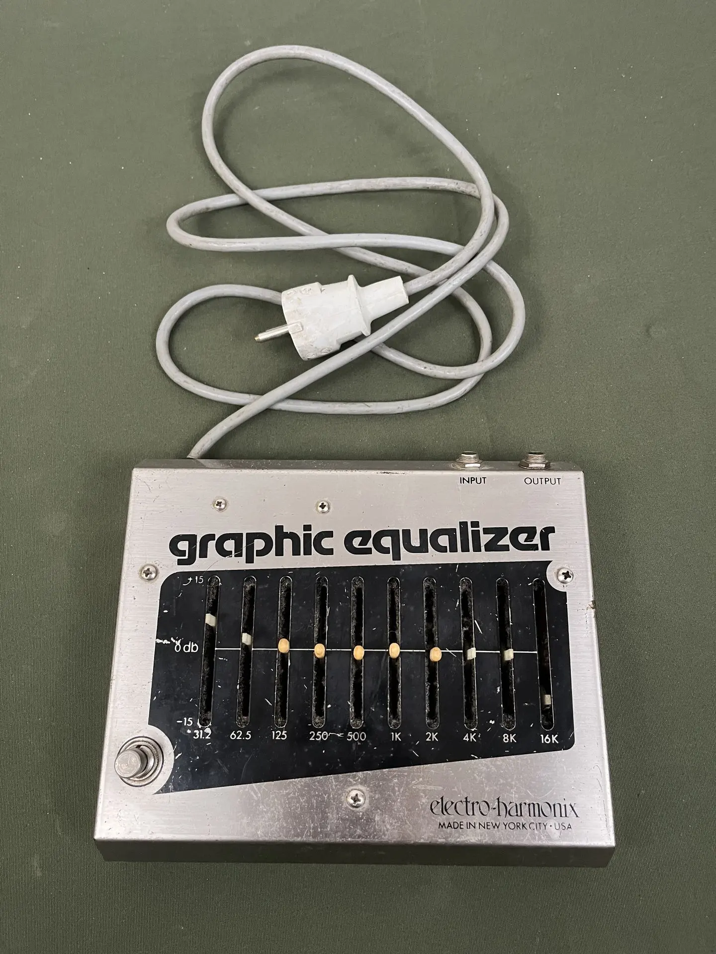 https://www.thestring.nl/web/image/product.image/2670/image_1920/