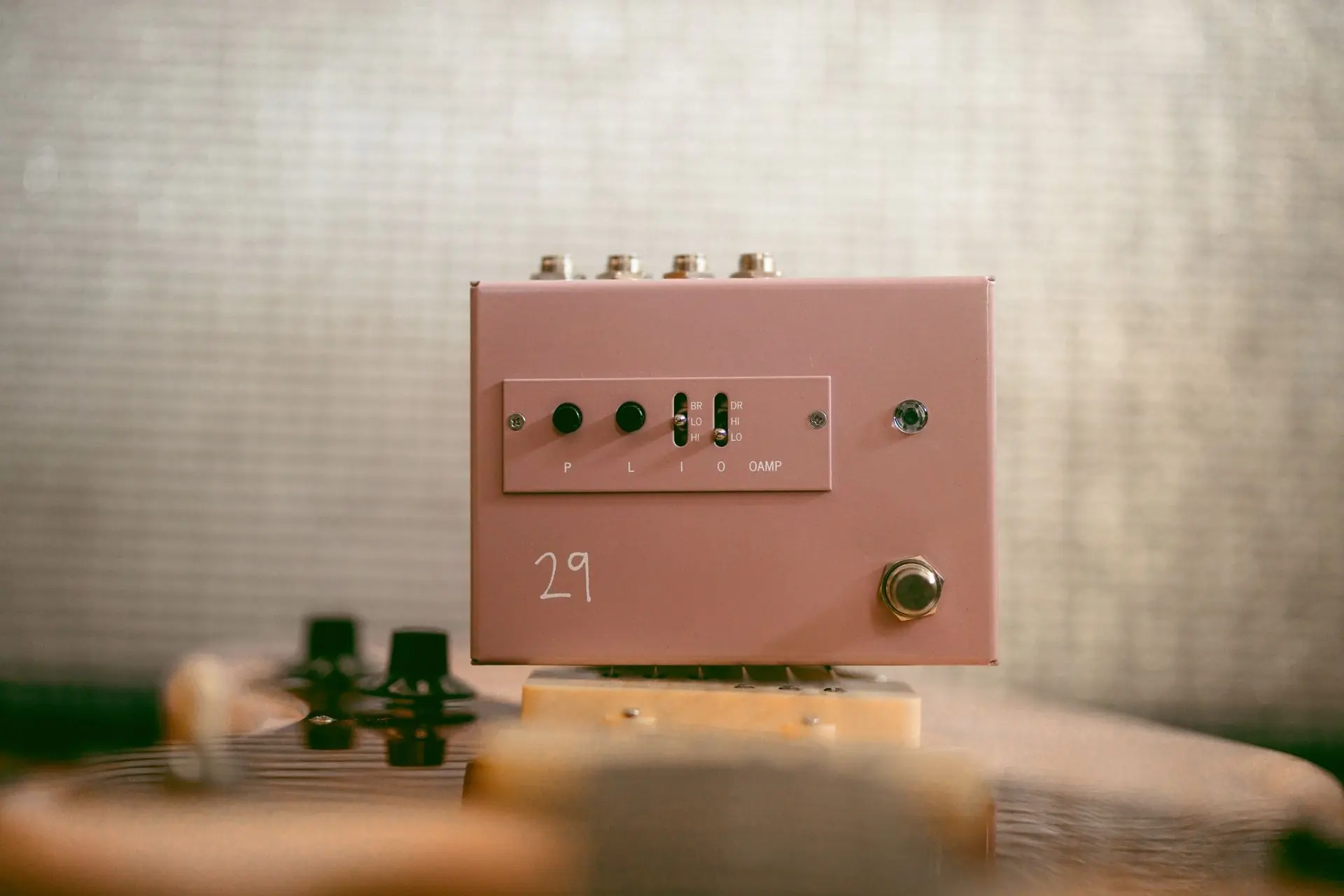 https://www.thestring.nl/web/image/product.image/425/image_1920/