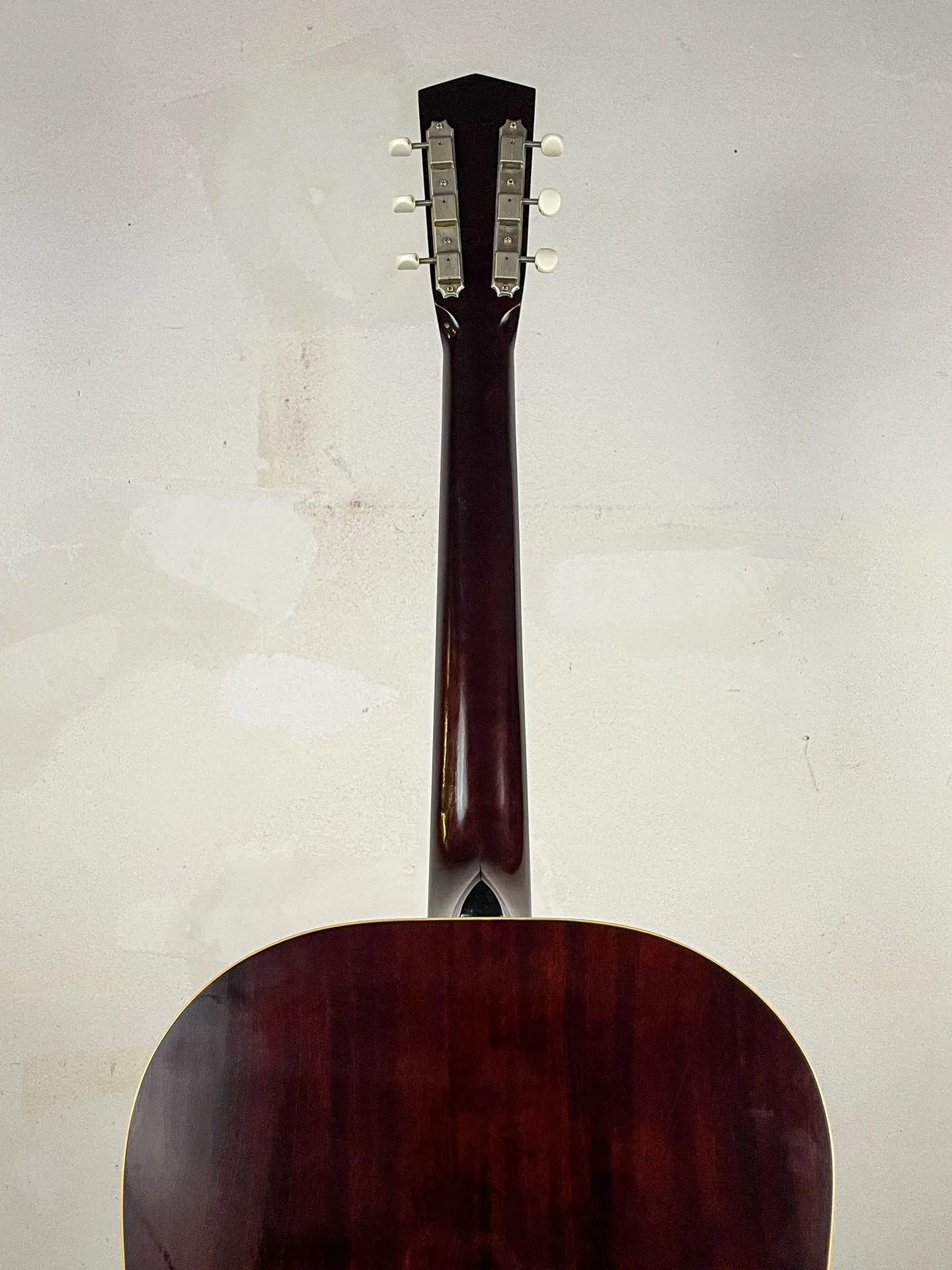 https://www.thestring.nl/web/image/product.image/4423/image_1920/