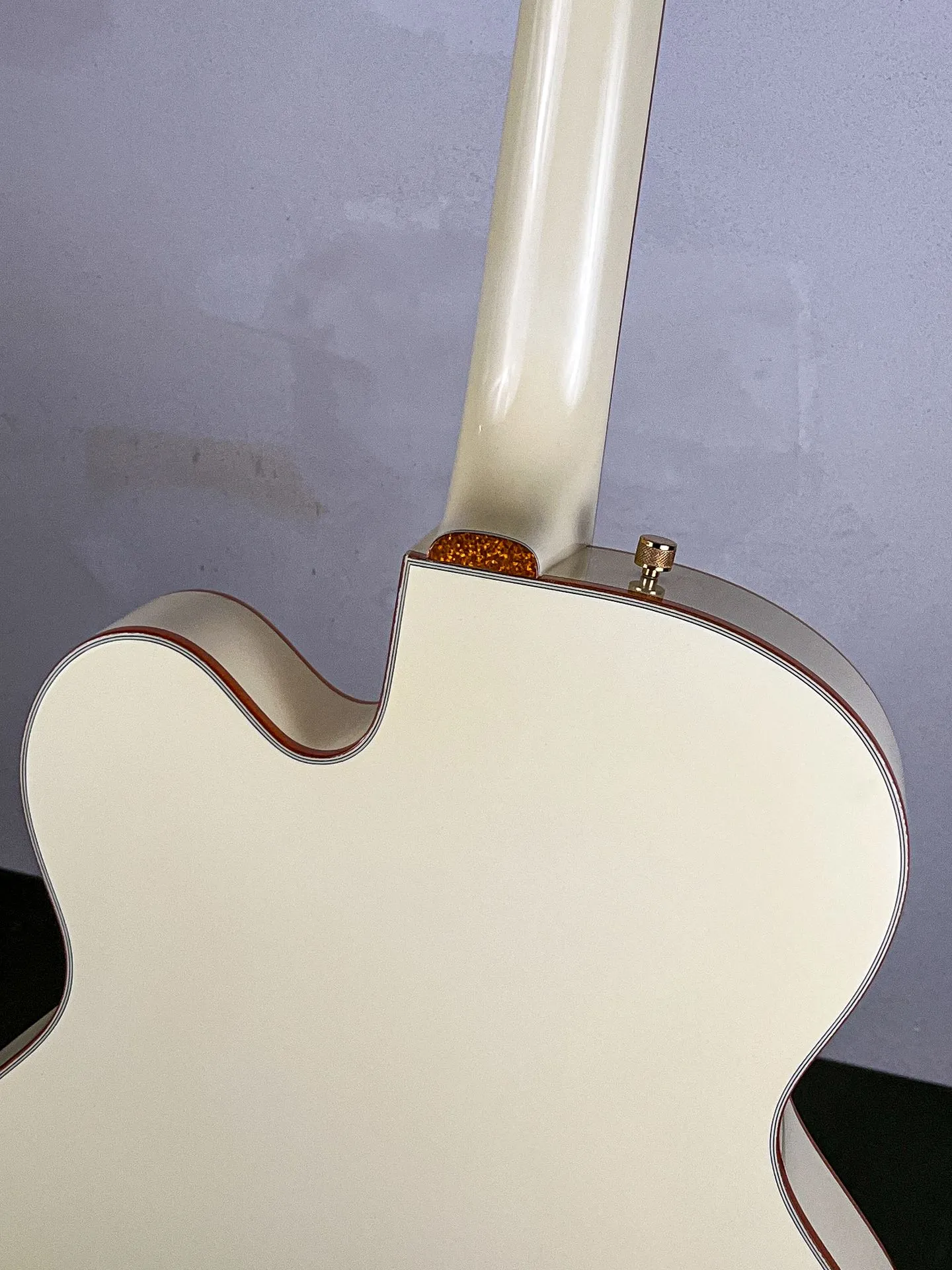 https://www.thestring.nl/web/image/product.image/4498/image_1920/
