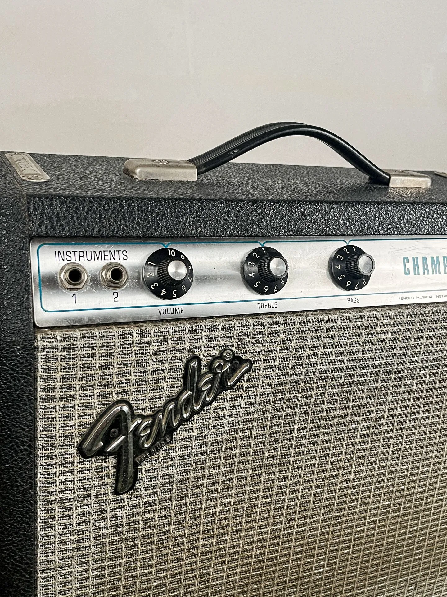 https://www.thestring.nl/web/image/product.image/4679/image_1920/