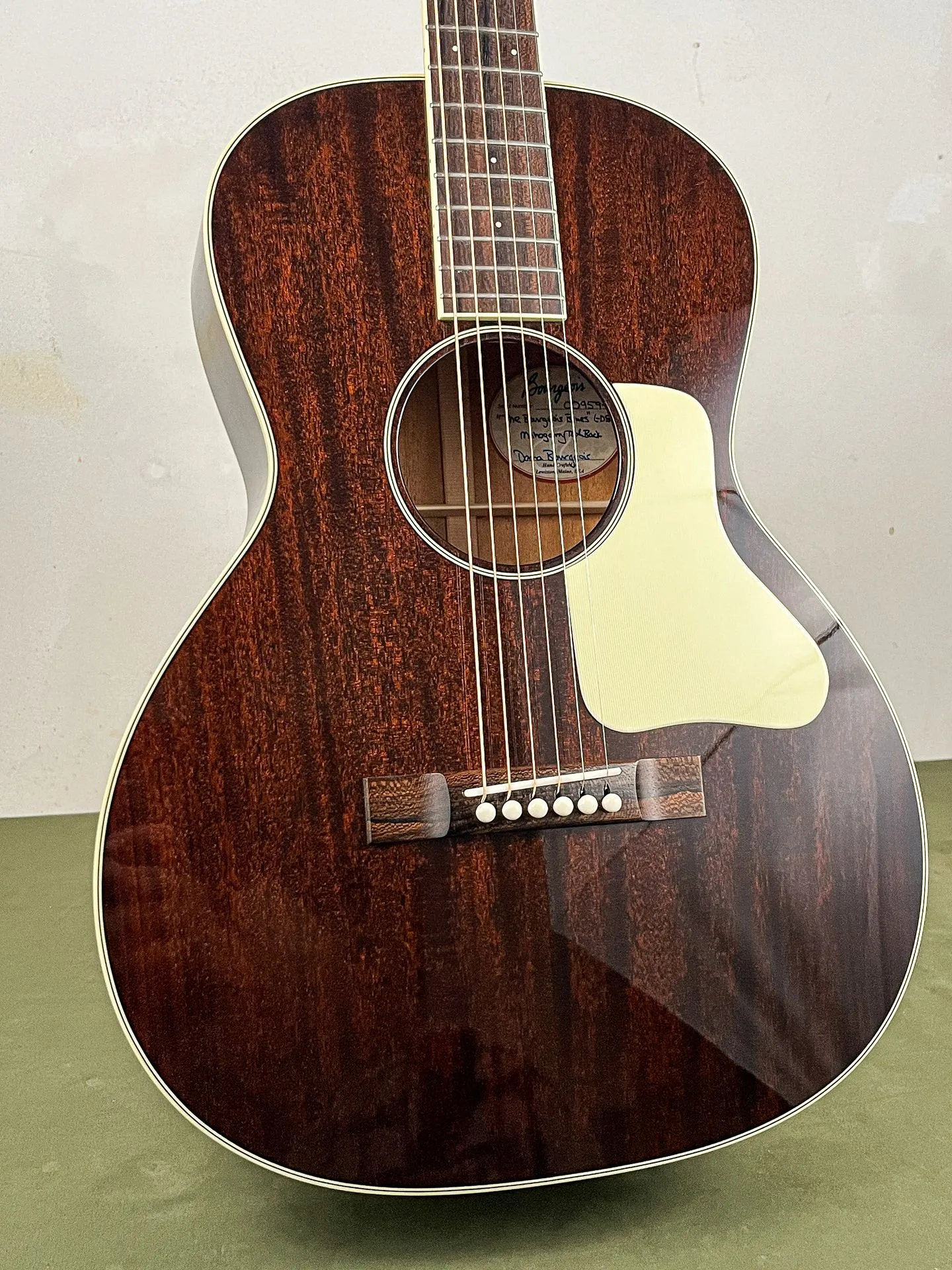 https://www.thestring.nl/web/image/product.image/4702/image_1920/