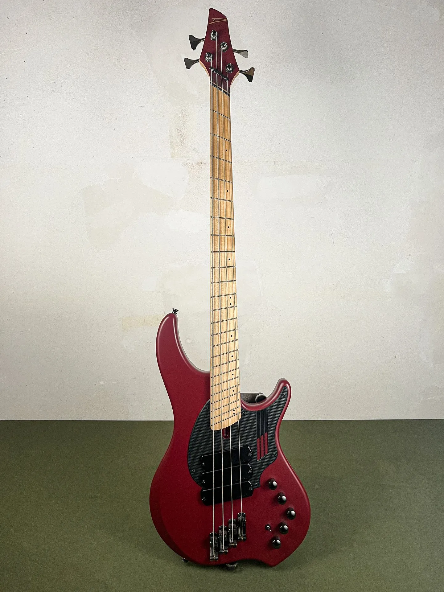 https://www.thestring.nl/web/image/product.image/4813/image_1920/