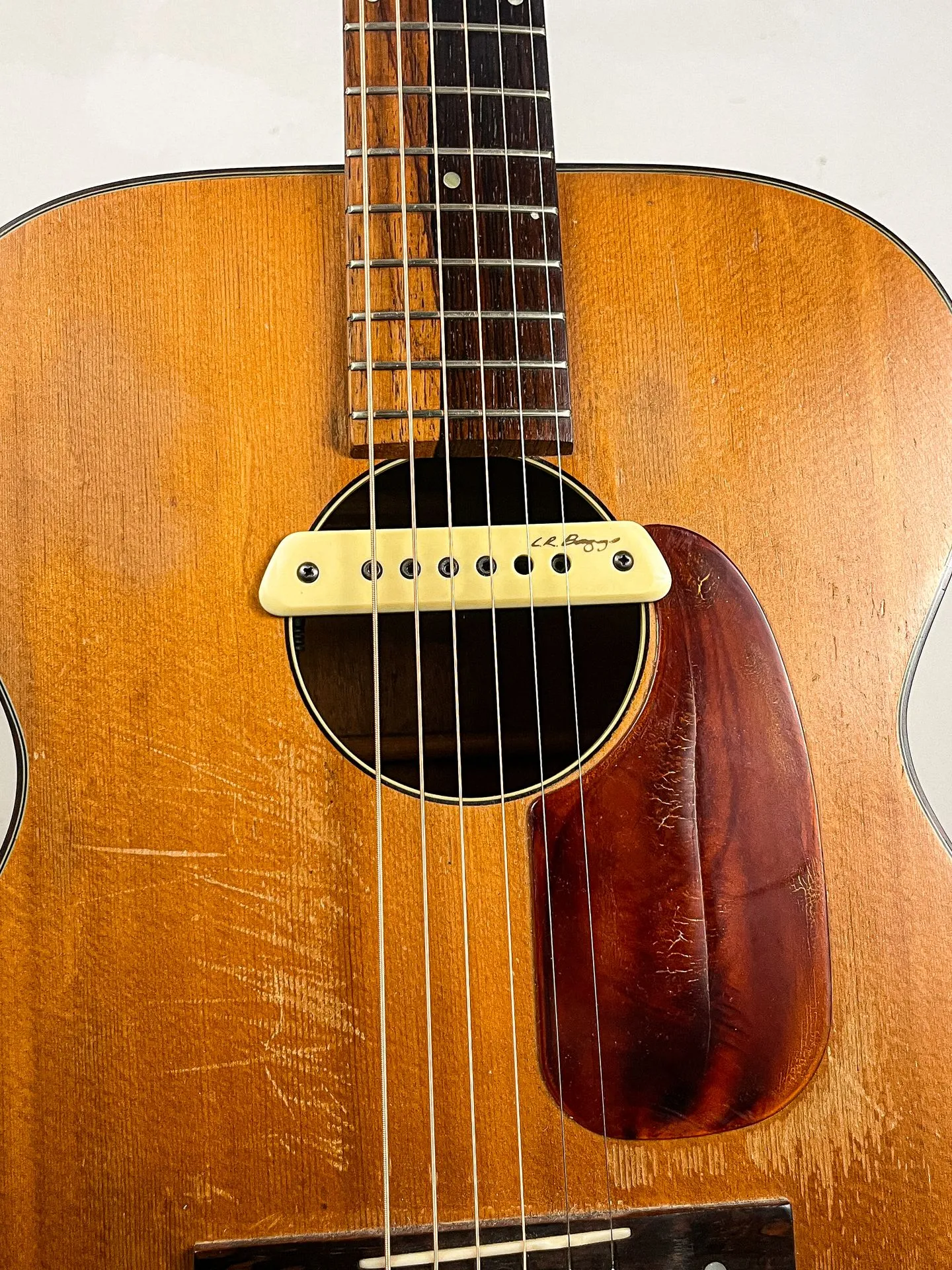 https://www.thestring.nl/web/image/product.image/4823/image_1920/