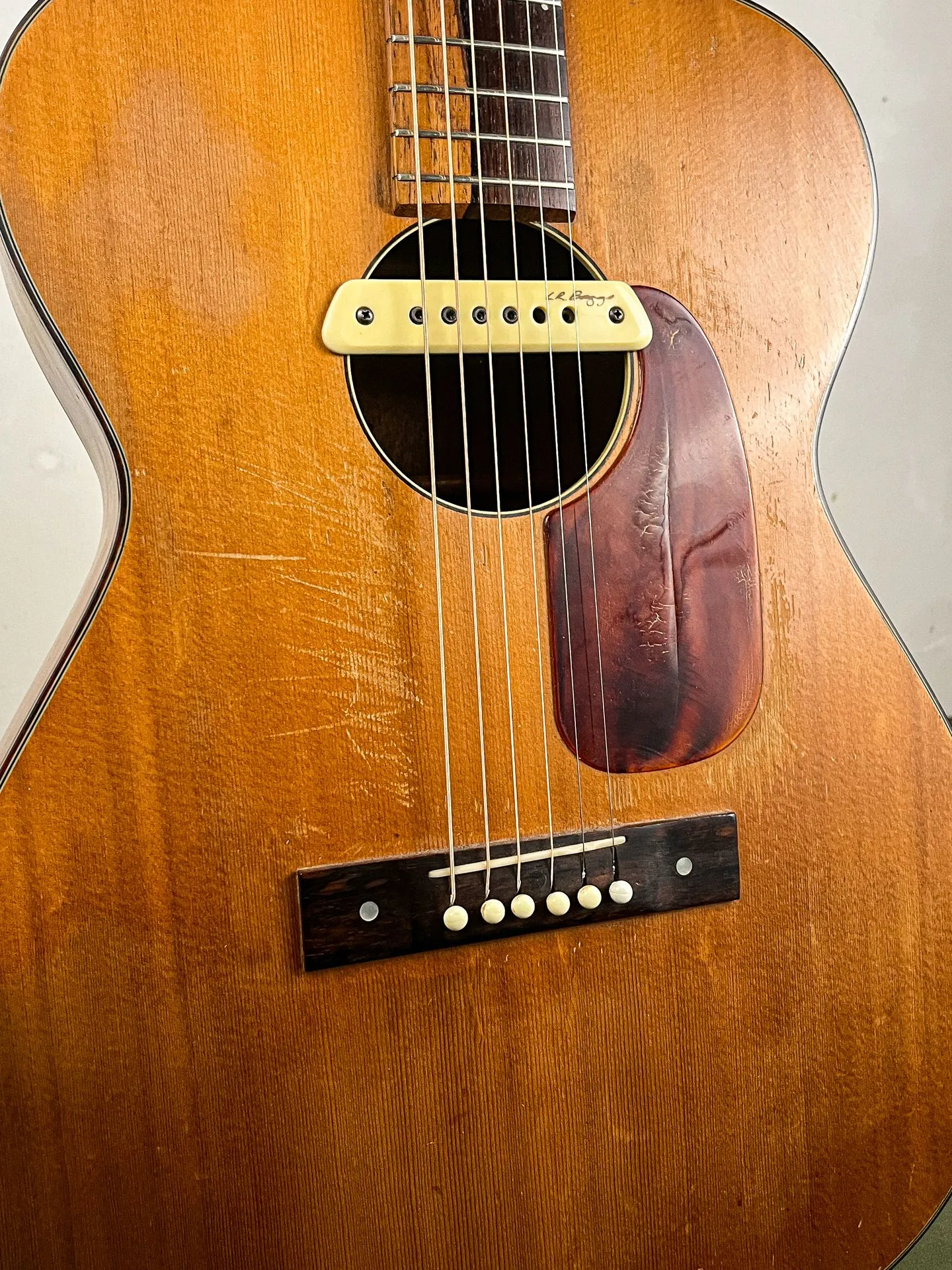 https://www.thestring.nl/web/image/product.image/4824/image_1920/