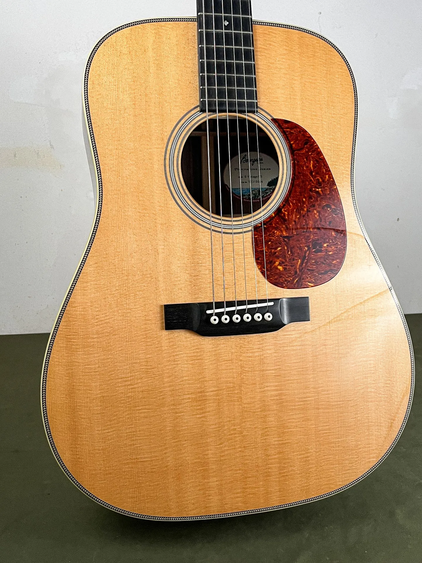 https://www.thestring.nl/web/image/product.image/4865/image_1920/
