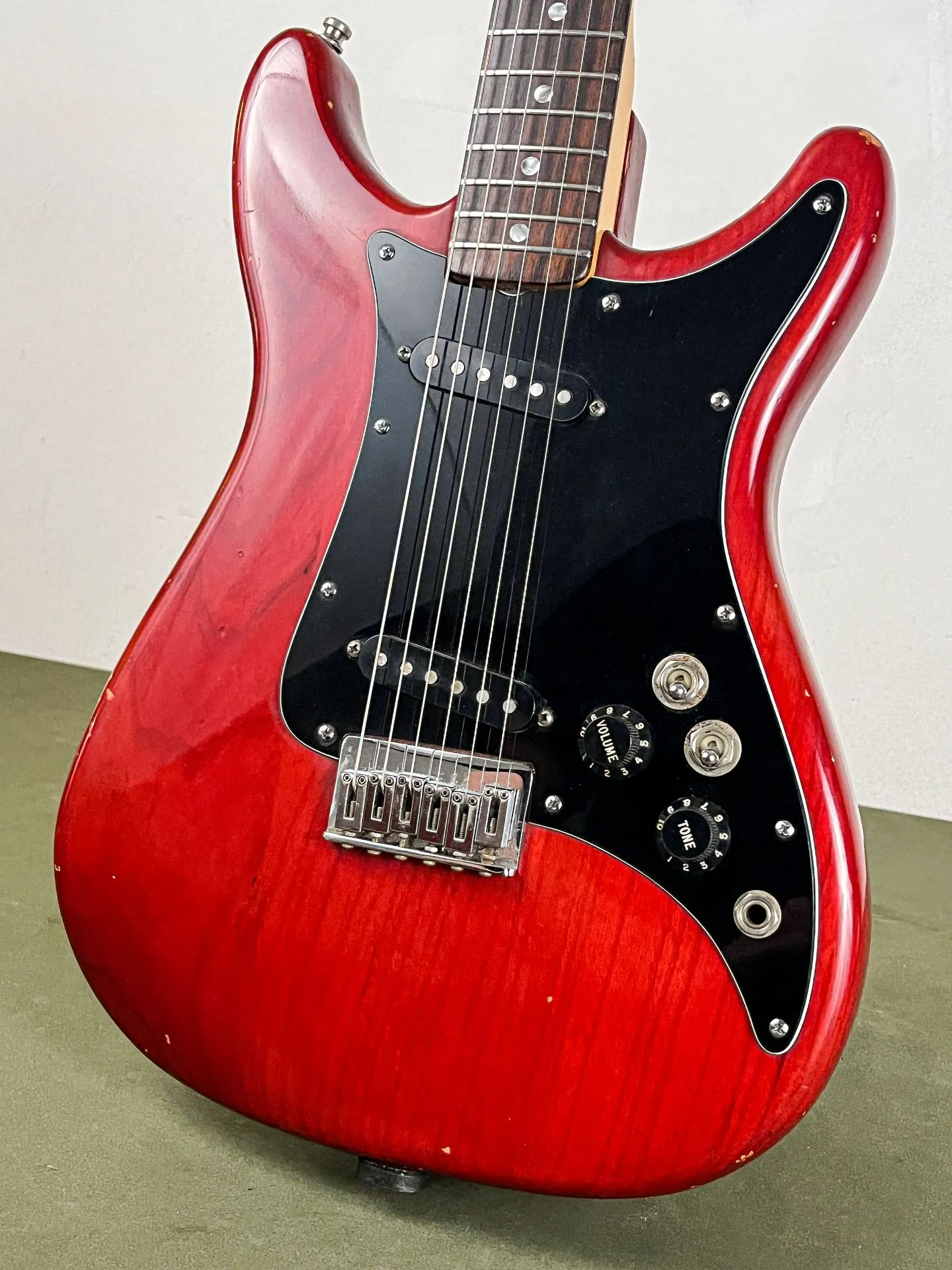 https://www.thestring.nl/web/image/product.image/4897/image_1920/