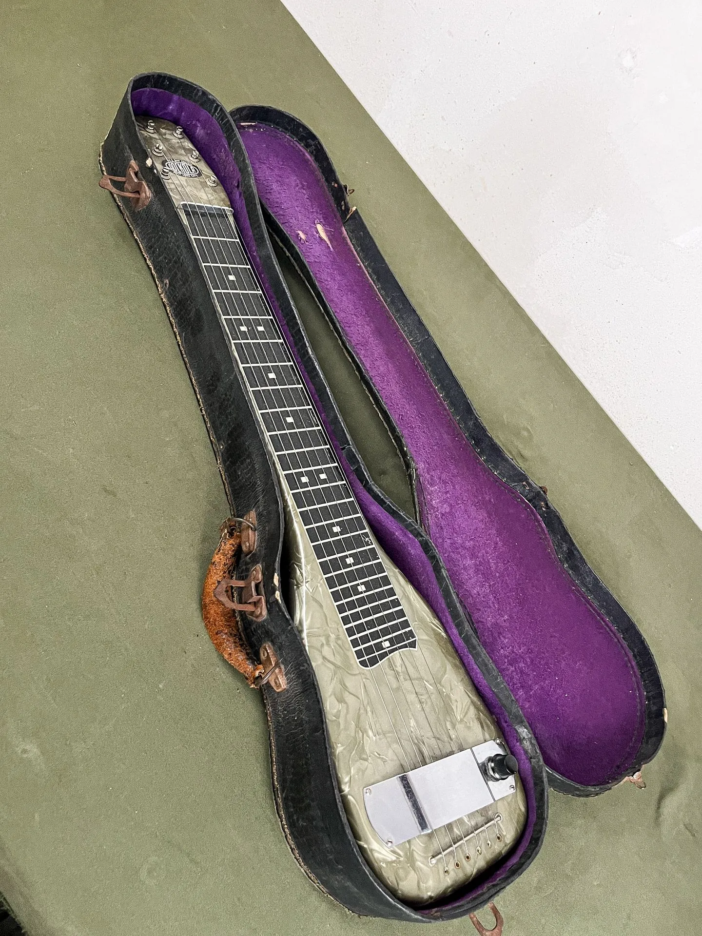 https://www.thestring.nl/web/image/product.image/4910/image_1920/