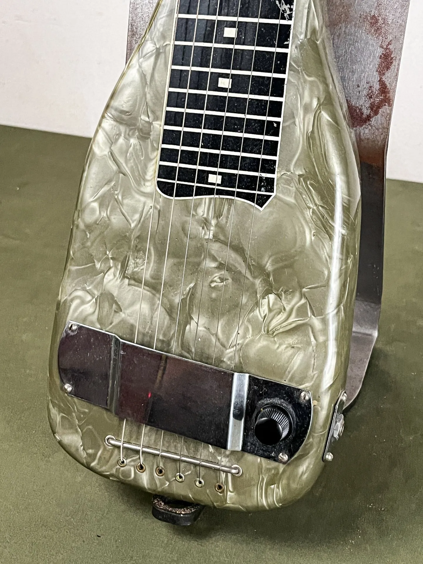 https://www.thestring.nl/web/image/product.image/4911/image_1920/
