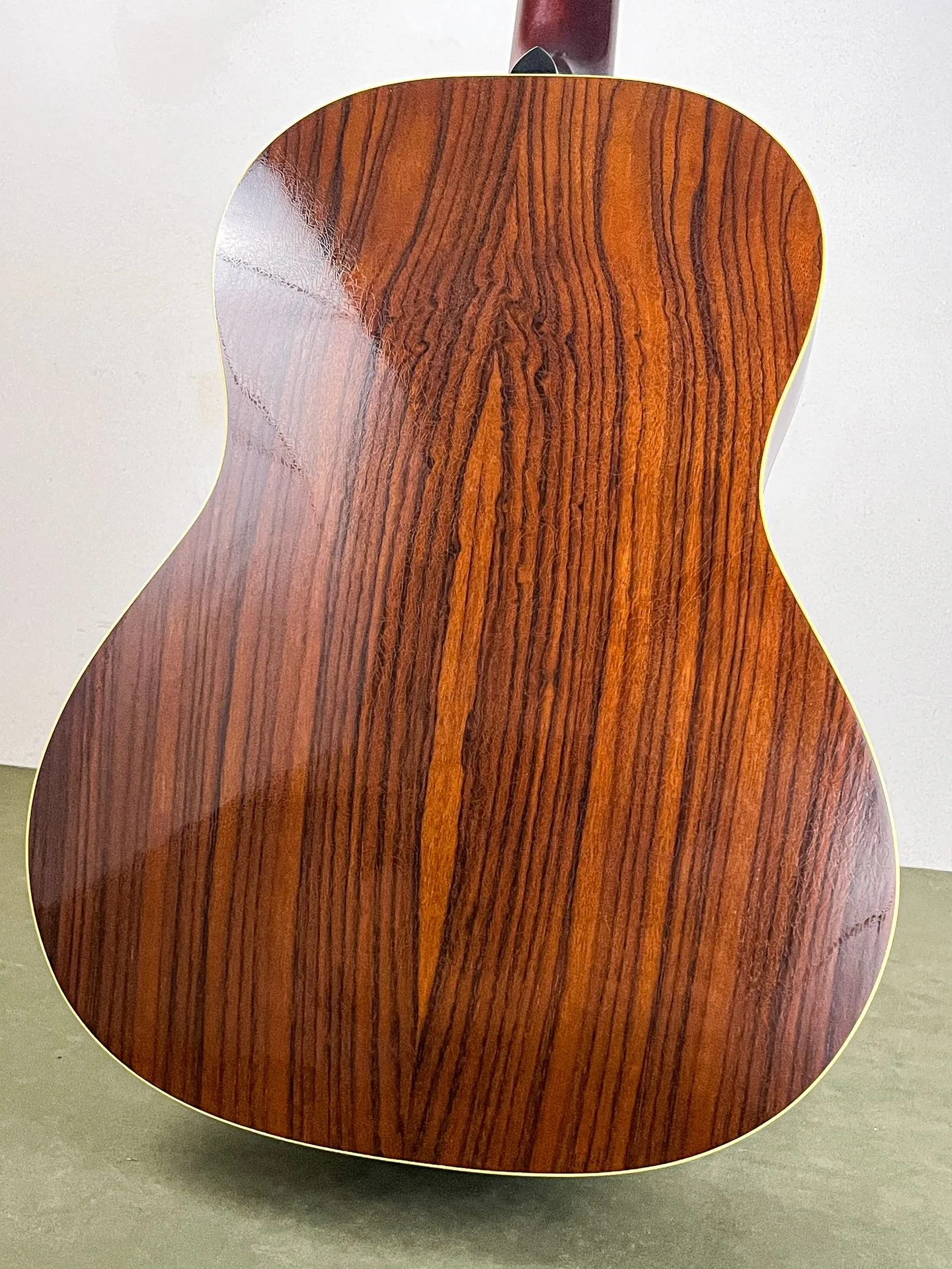 https://www.thestring.nl/web/image/product.image/4934/image_1920/