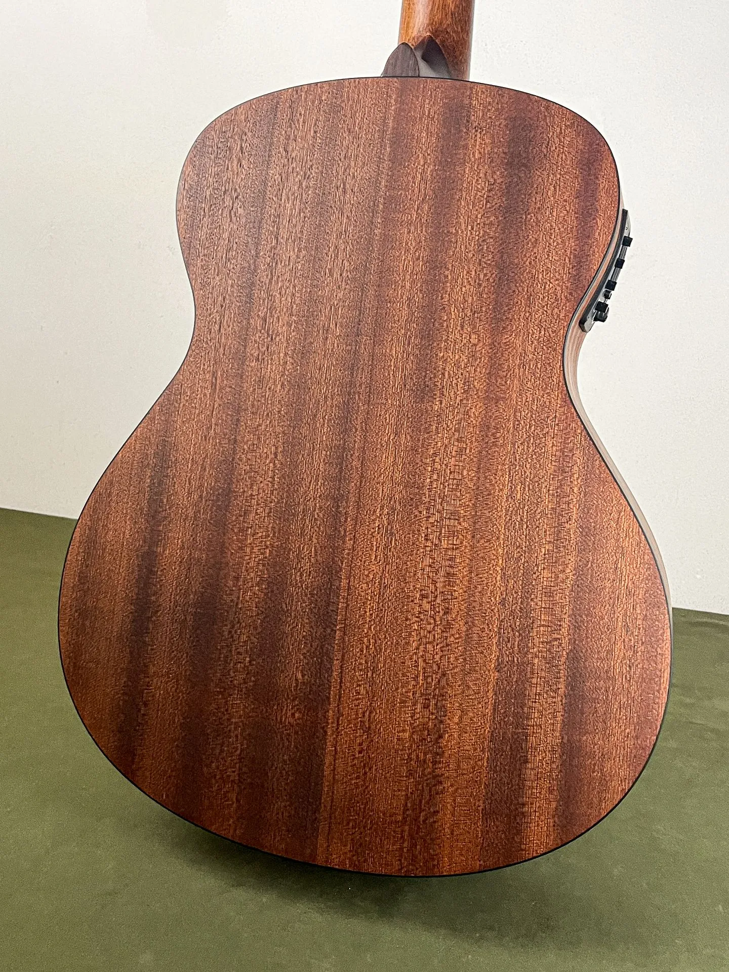 https://www.thestring.nl/web/image/product.image/4994/image_1920/