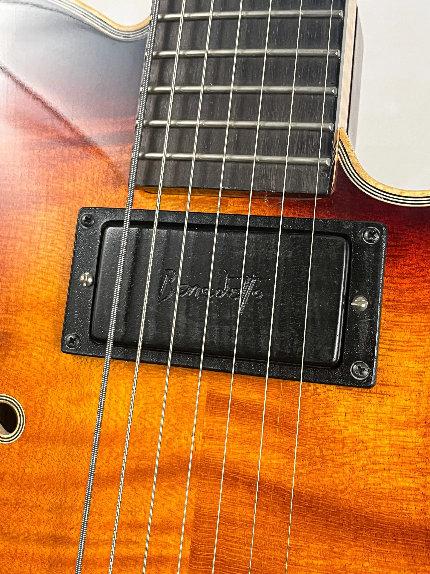 https://www.thestring.nl/web/image/product.image/5043/image_1920/