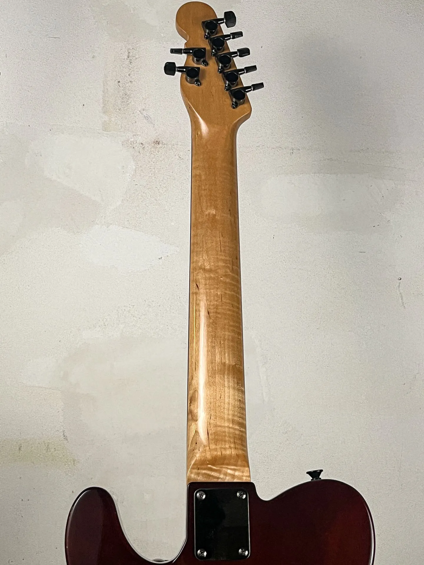 https://www.thestring.nl/web/image/product.image/5053/image_1920/