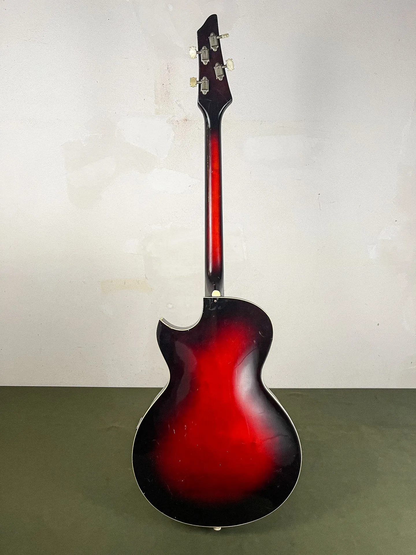 https://www.thestring.nl/web/image/product.image/5055/image_1920/
