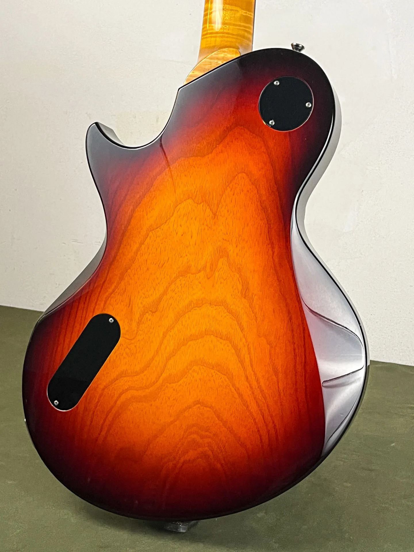 https://www.thestring.nl/web/image/product.image/5091/image_1920/