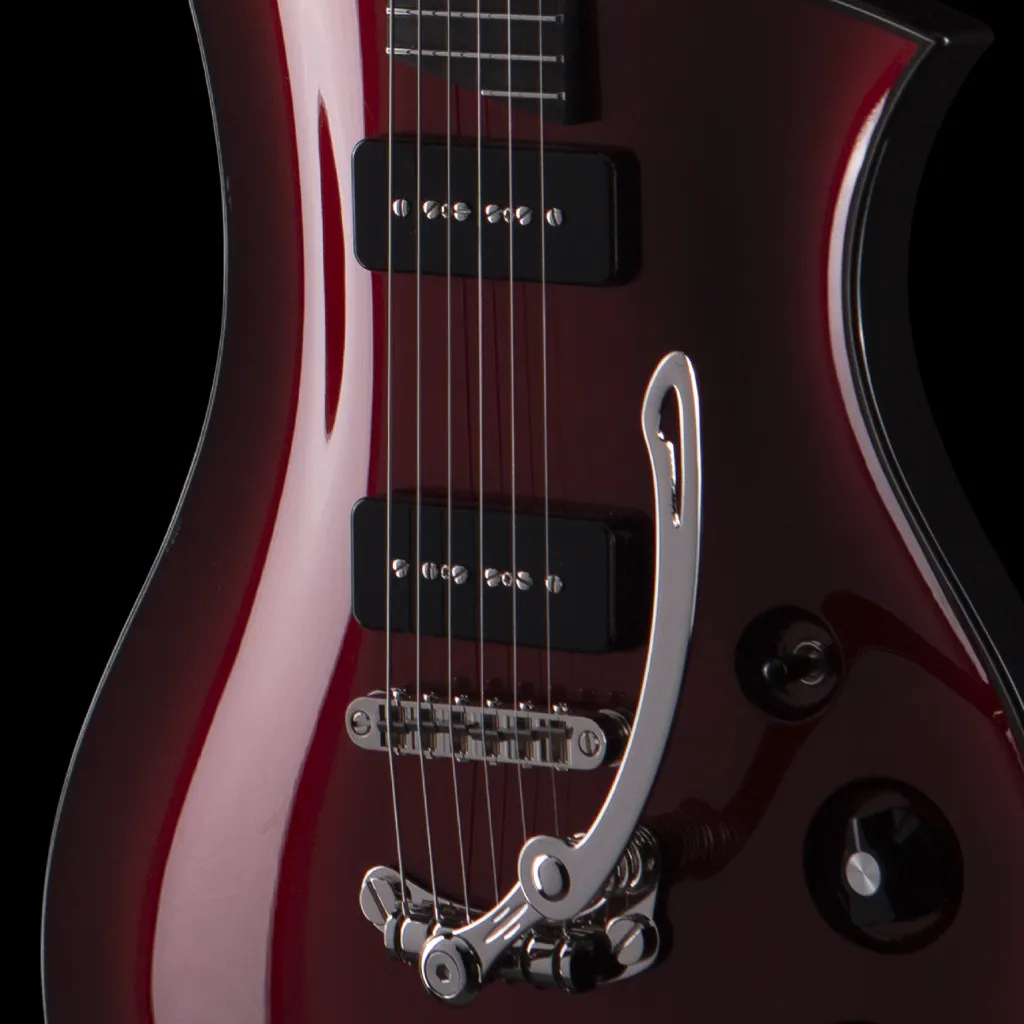 enTour 2026 Senez Guitar Psari  - Front Trem.webp