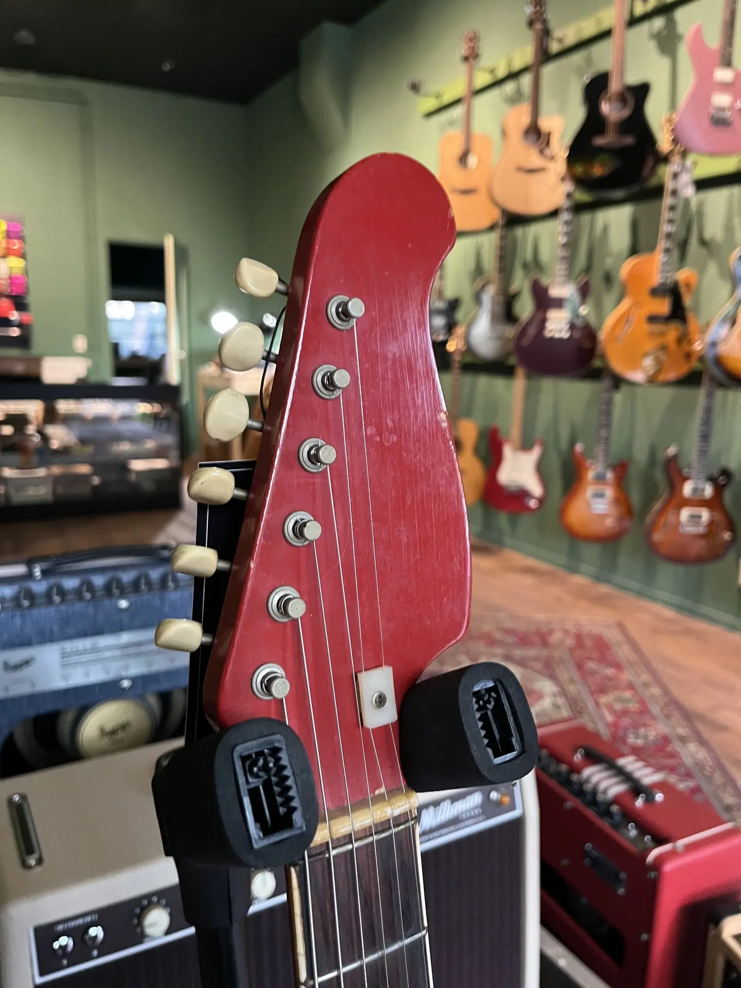 https://www.thestring.nl/web/image/product.image/938/image_1920/