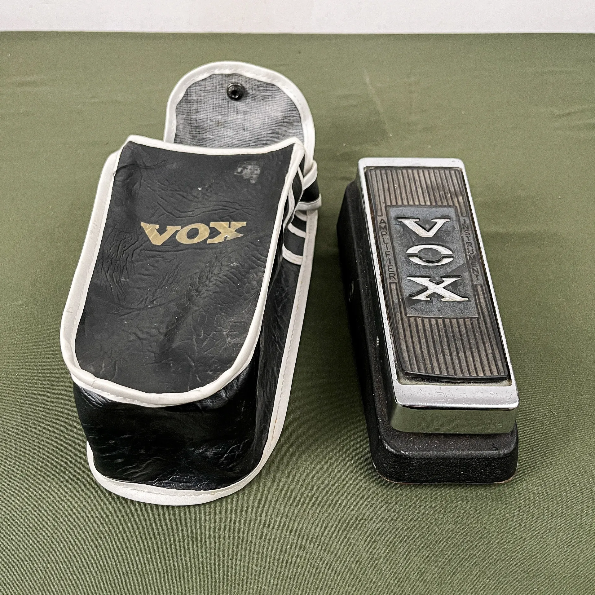 Vox Clyde McCoy Script Logo Wah 1960s
