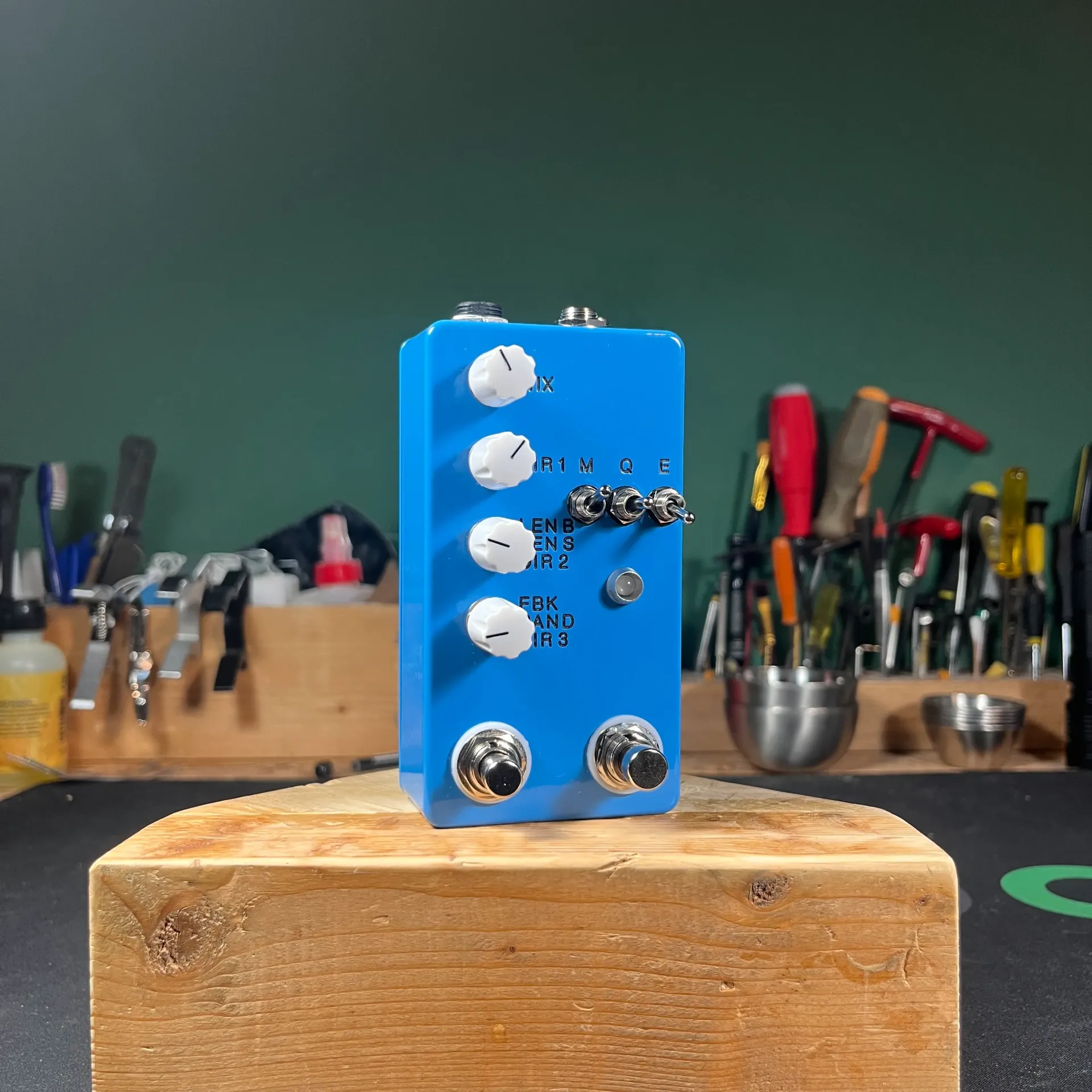 mtl.asm Count to 5 Blue Delay/Sampler