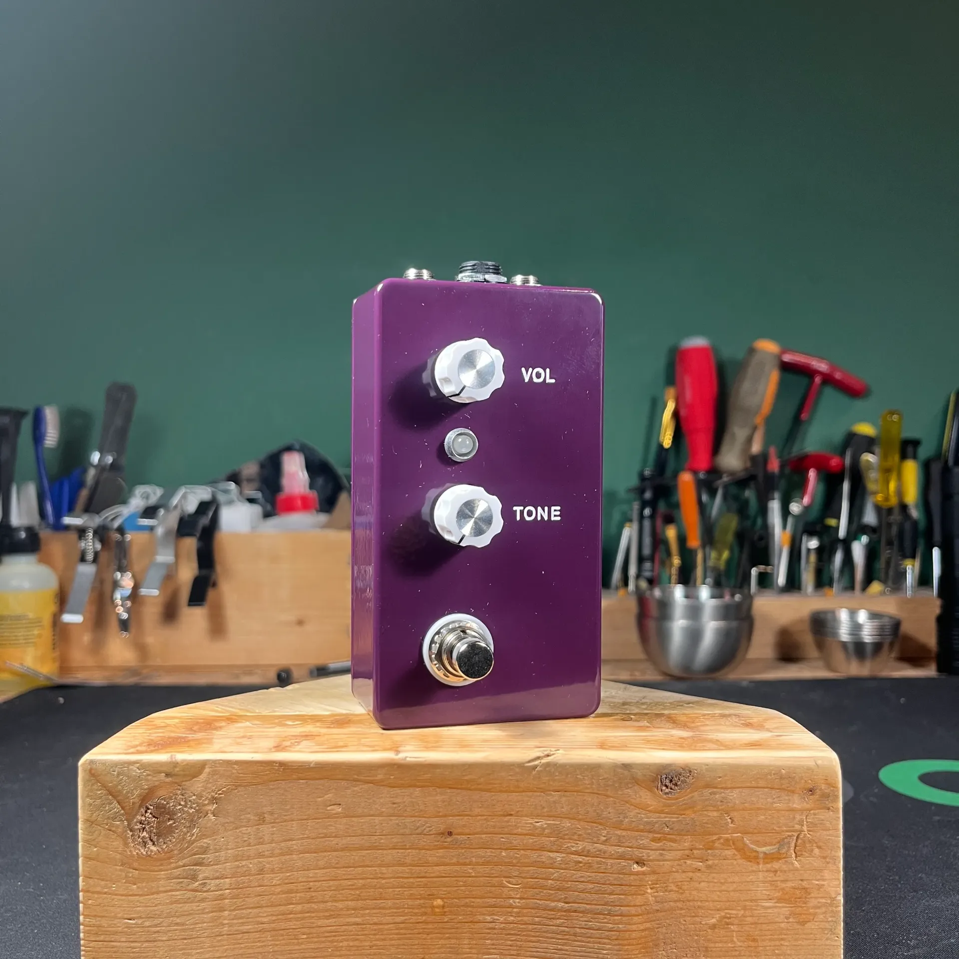 mtl.asm Your and You're Dark Purple synth fuzz