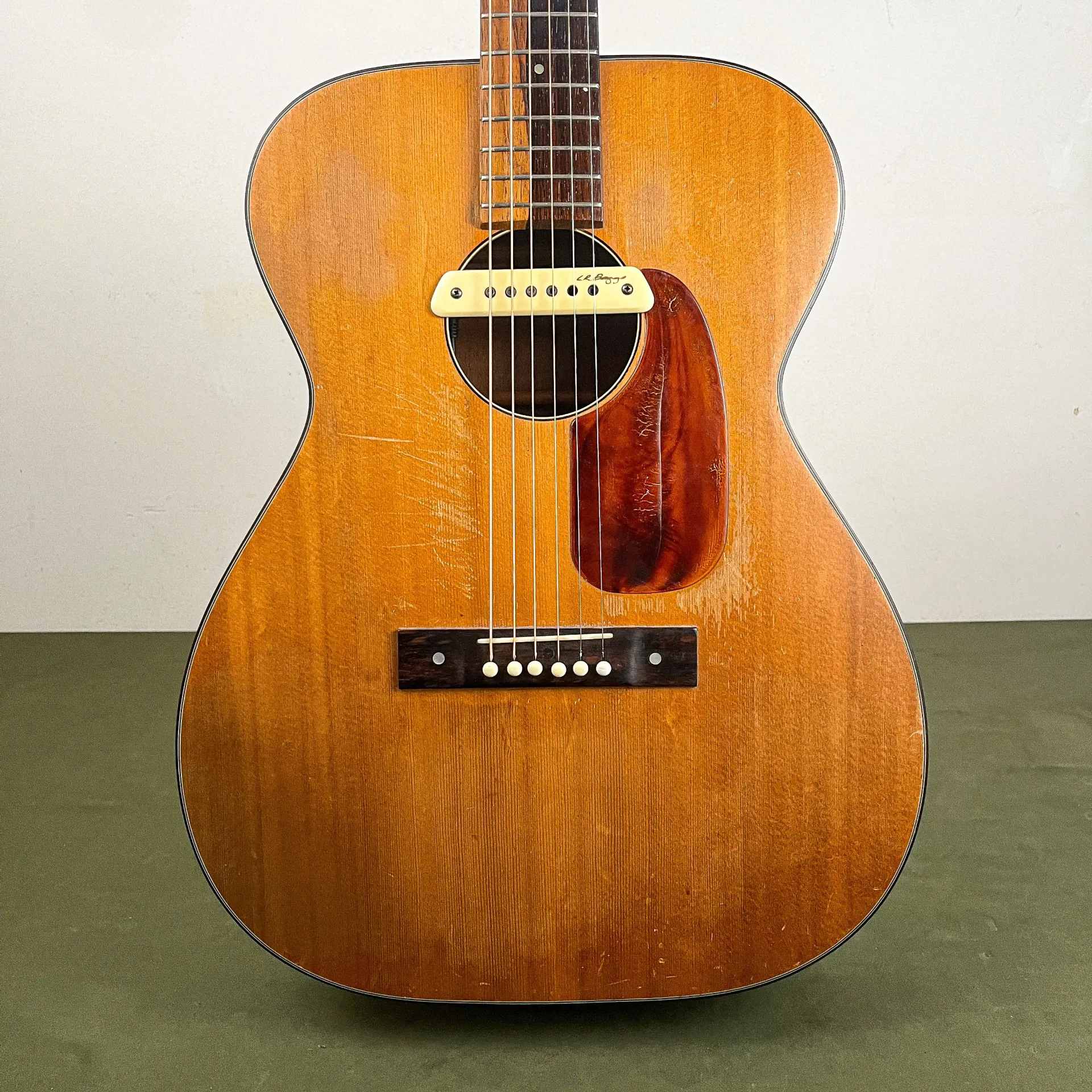 Harmony H162 000-Model 1964