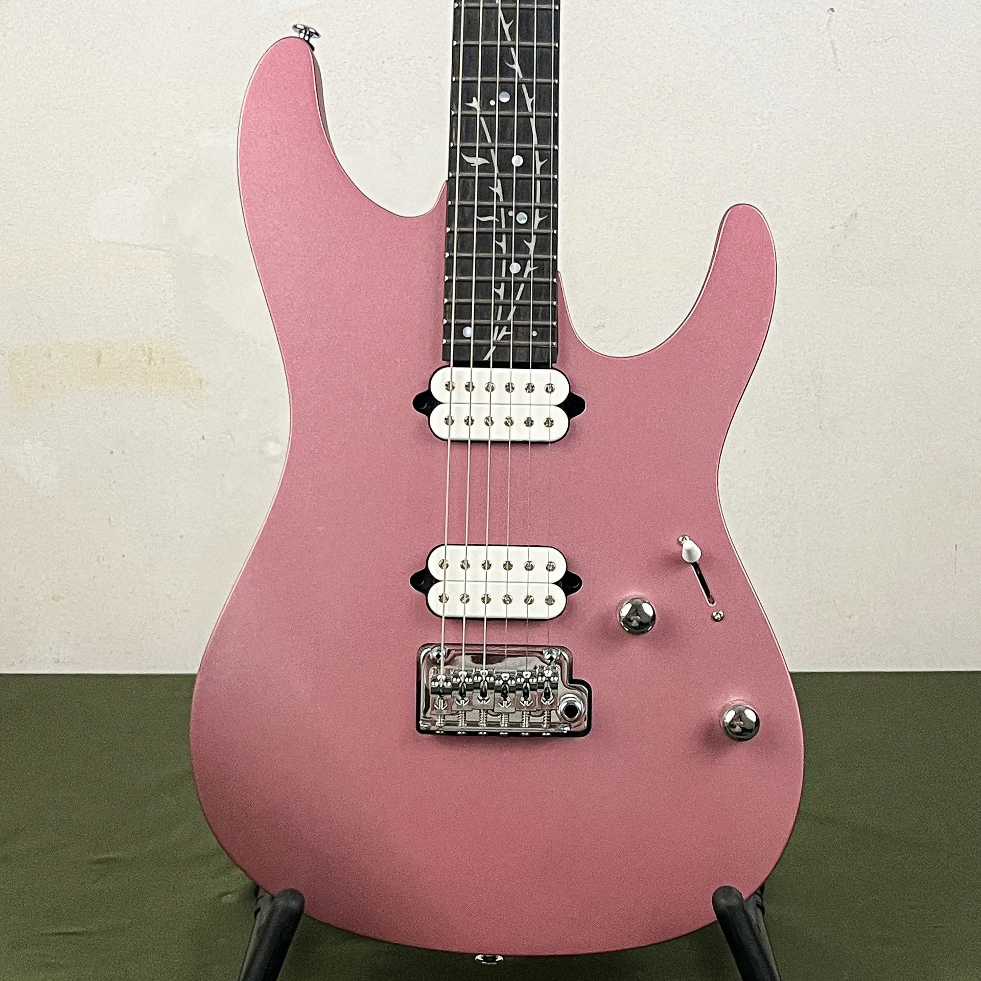 https://www.thestring.nl/web/image/product.product/384/image_1920/