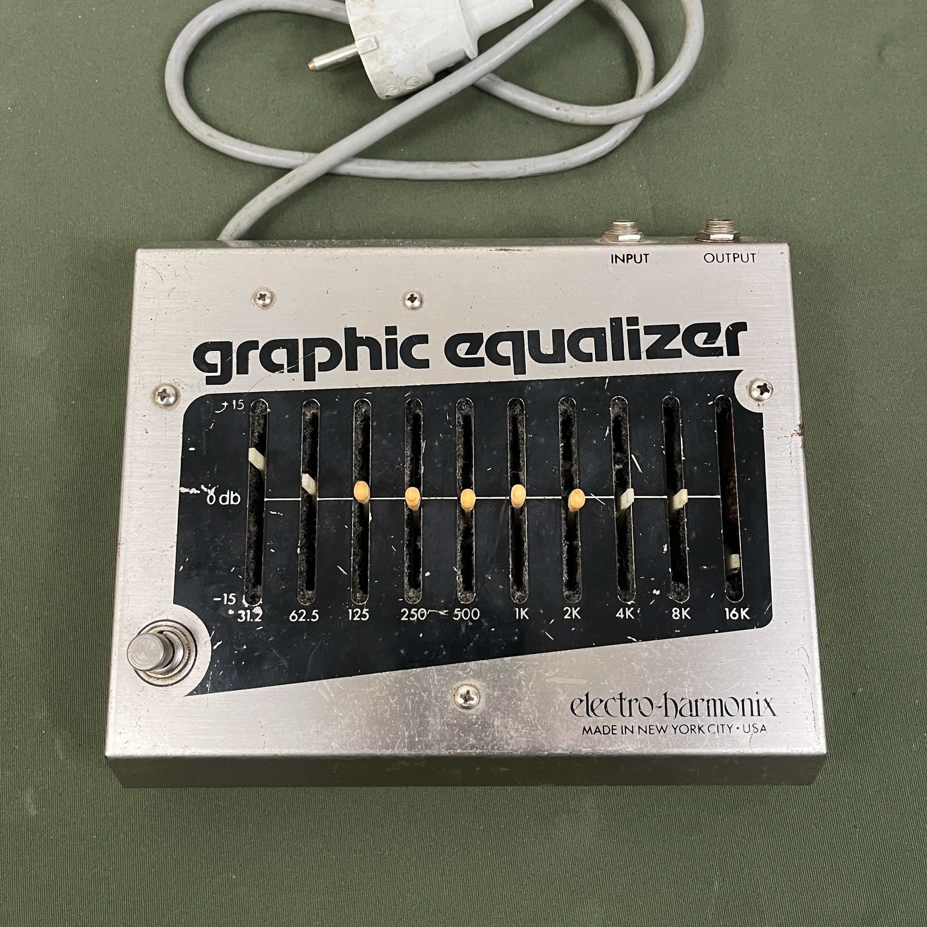 https://www.thestring.nl/web/image/product.product/867/image_1920/