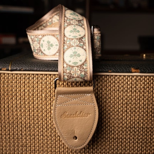 [SL0028] Souldier Medallion Taupe