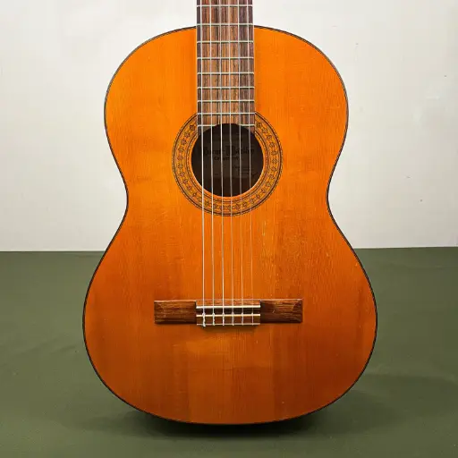 [C2368] Vicente Sanchis Model 32 Used